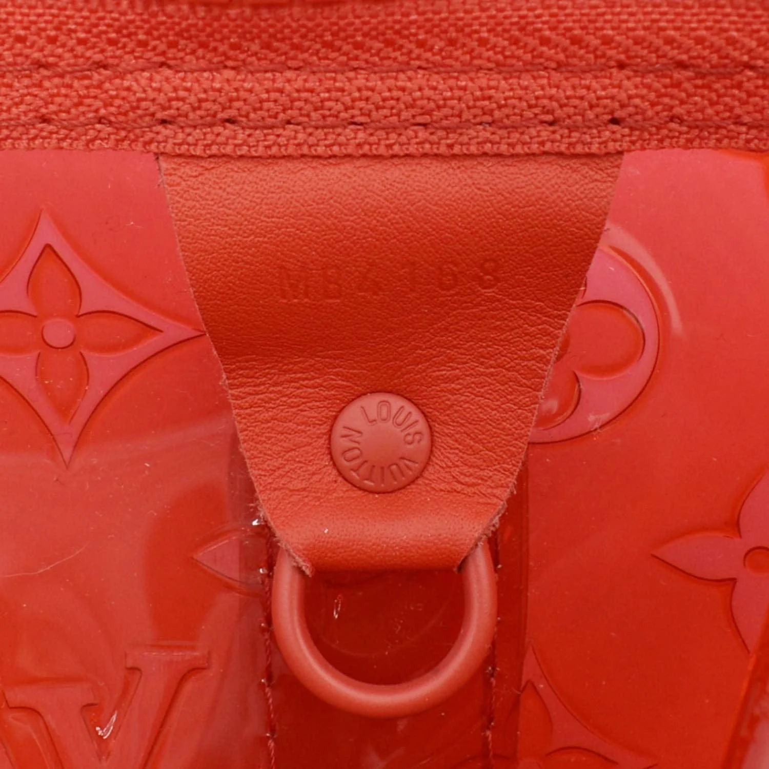LOUIS VUITTON Keepall 50 Bandouliere Transparent PVC Travel Bag Red - Image 11