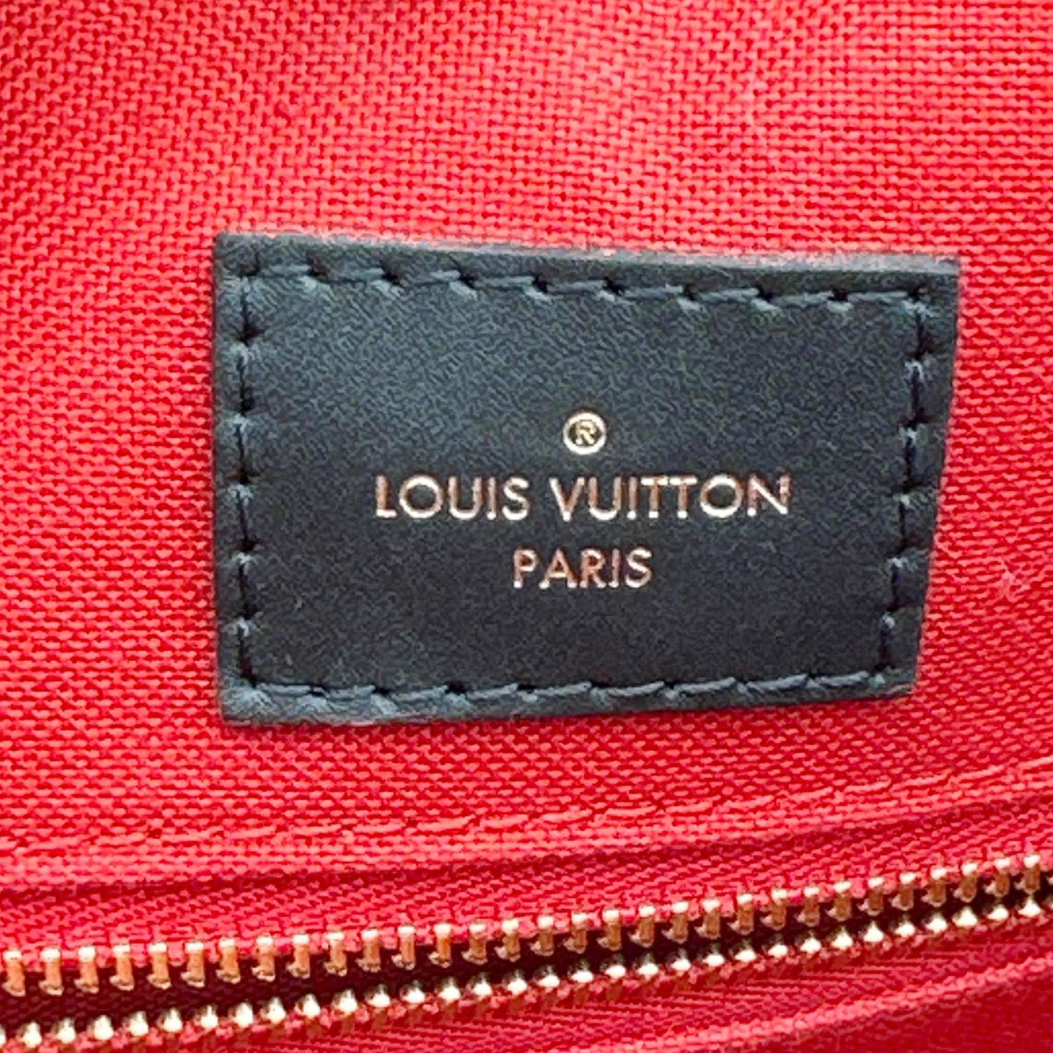 LOUIS VUITTON Onthego MM Giant Monogram Reverse Canvas Tote Bag Brown - Image 12
