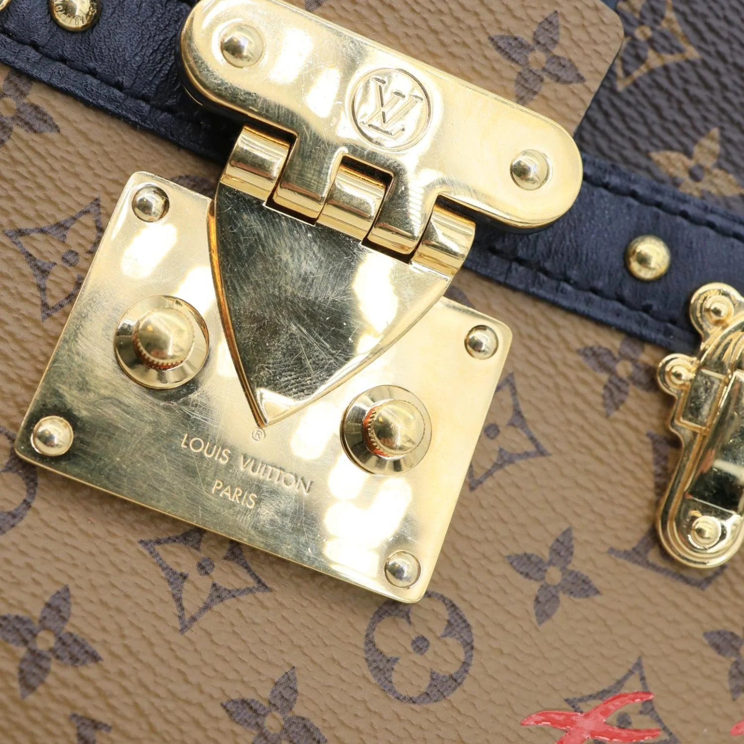 LOUIS VUITTON Trunk Clutch Reverse Monogram Crossbody Bag Brown - Image 12
