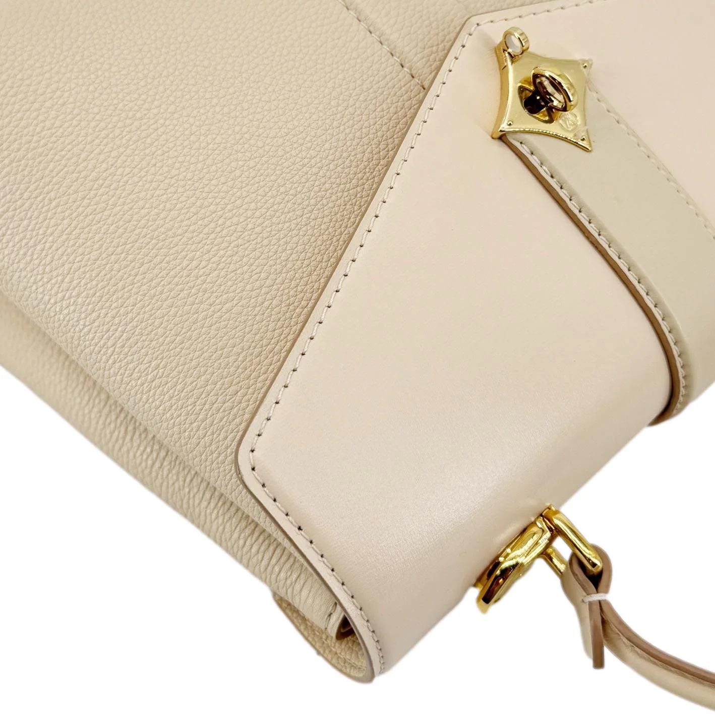 LOUIS VUITTON Rose Des Vents PM Grained Leather Top Handle Crossbody Bag Creme - Image 7