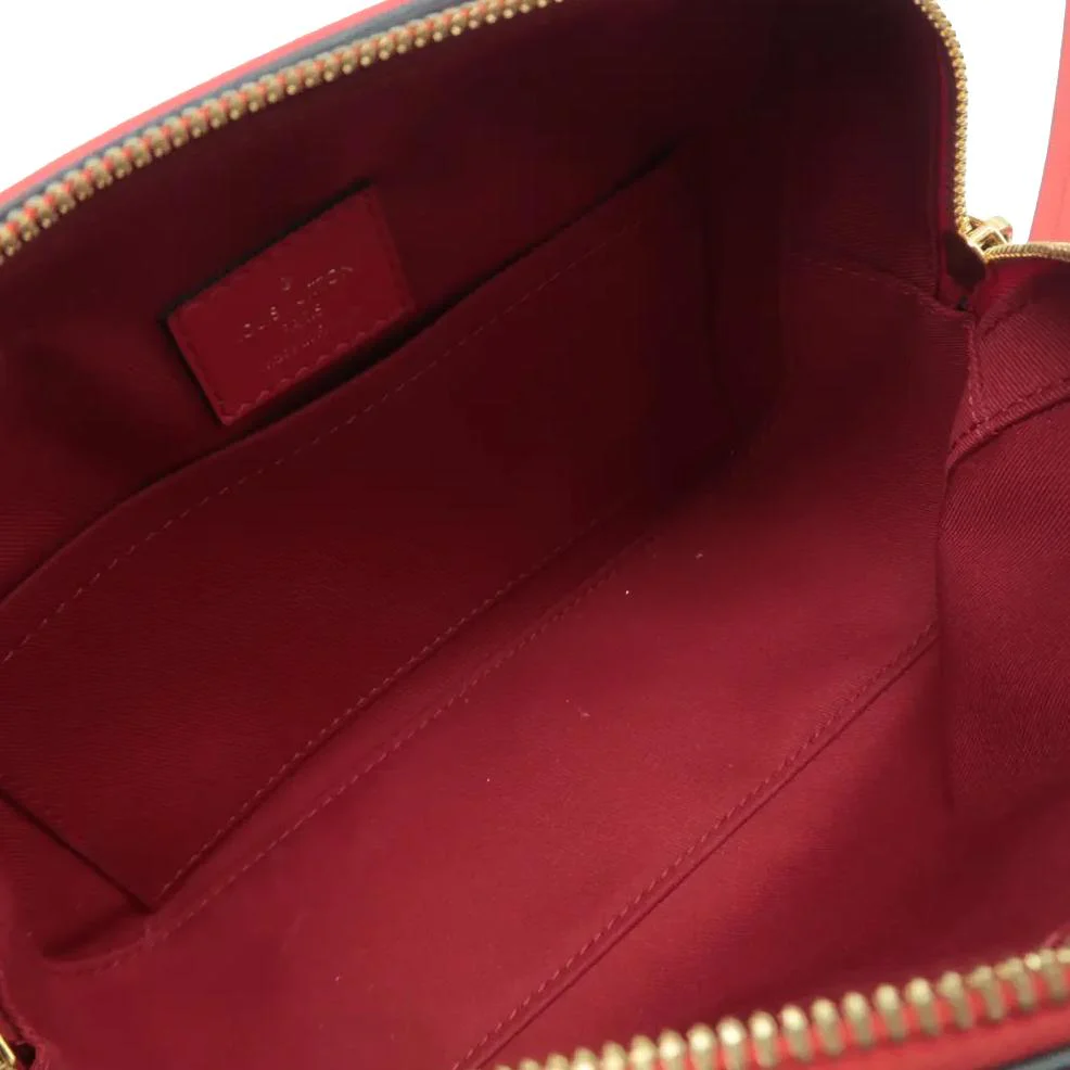 LOUIS VUITTON Saintonge Monogram Canvas Crossbody Bag Freesia - Image 10