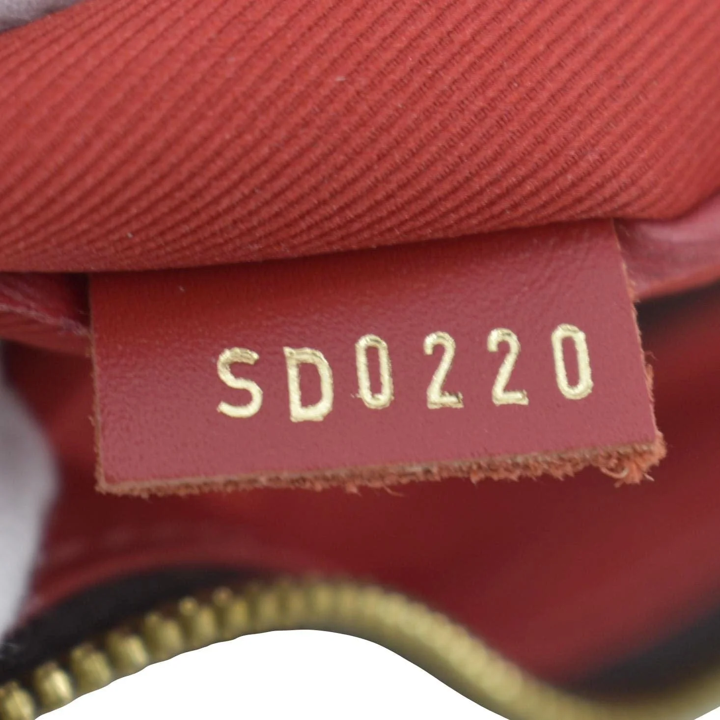 LOUIS VUITTON South Bank Besace Damier Ebene Crossbody Bag Brown - Image 13