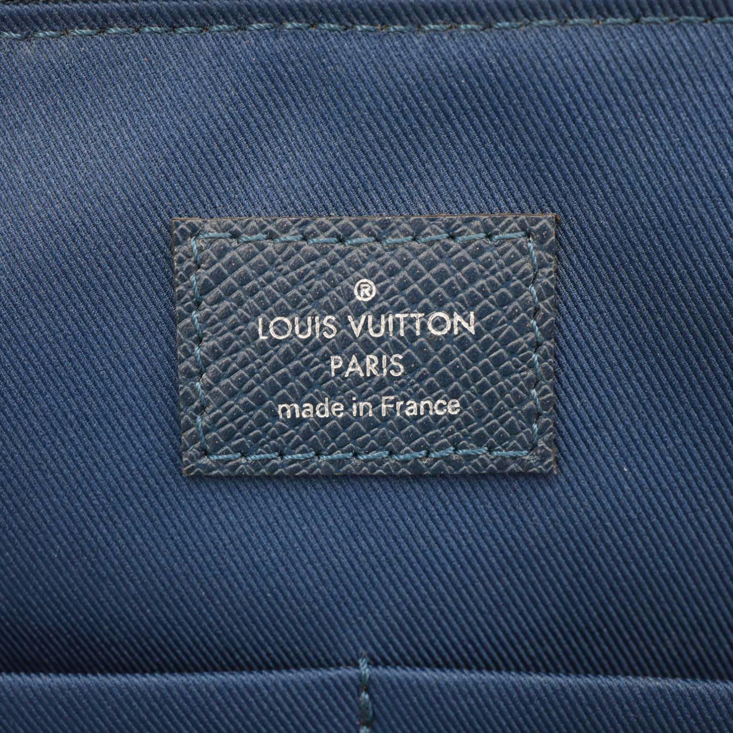 LOUIS VUITTON Porte Documents Slim Taiga Leather Briefcase Bag Ocean - Image 13