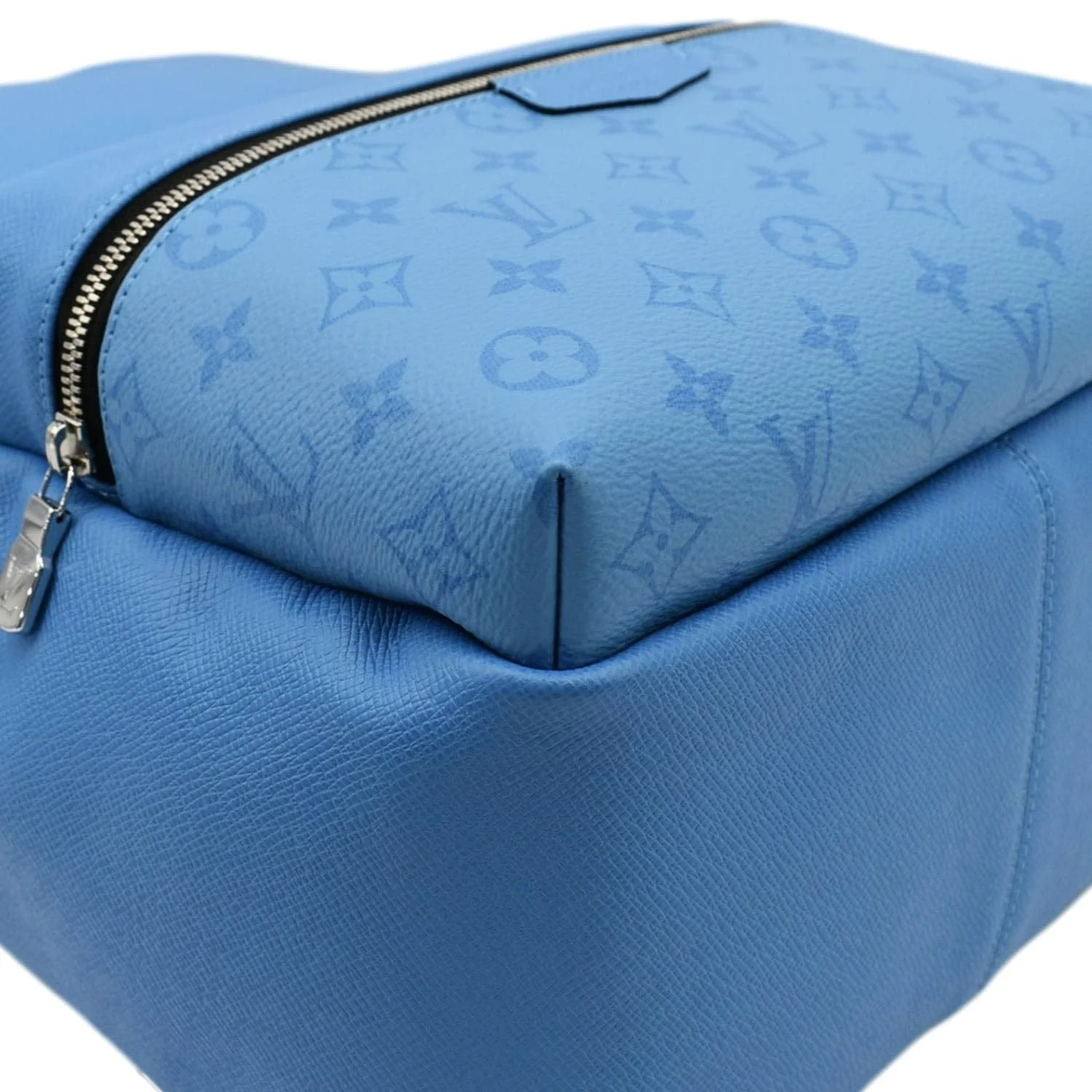 LOUIS VUITTON Discovery PM Monogram Taigarama Leather Backpack Blue - Image 8