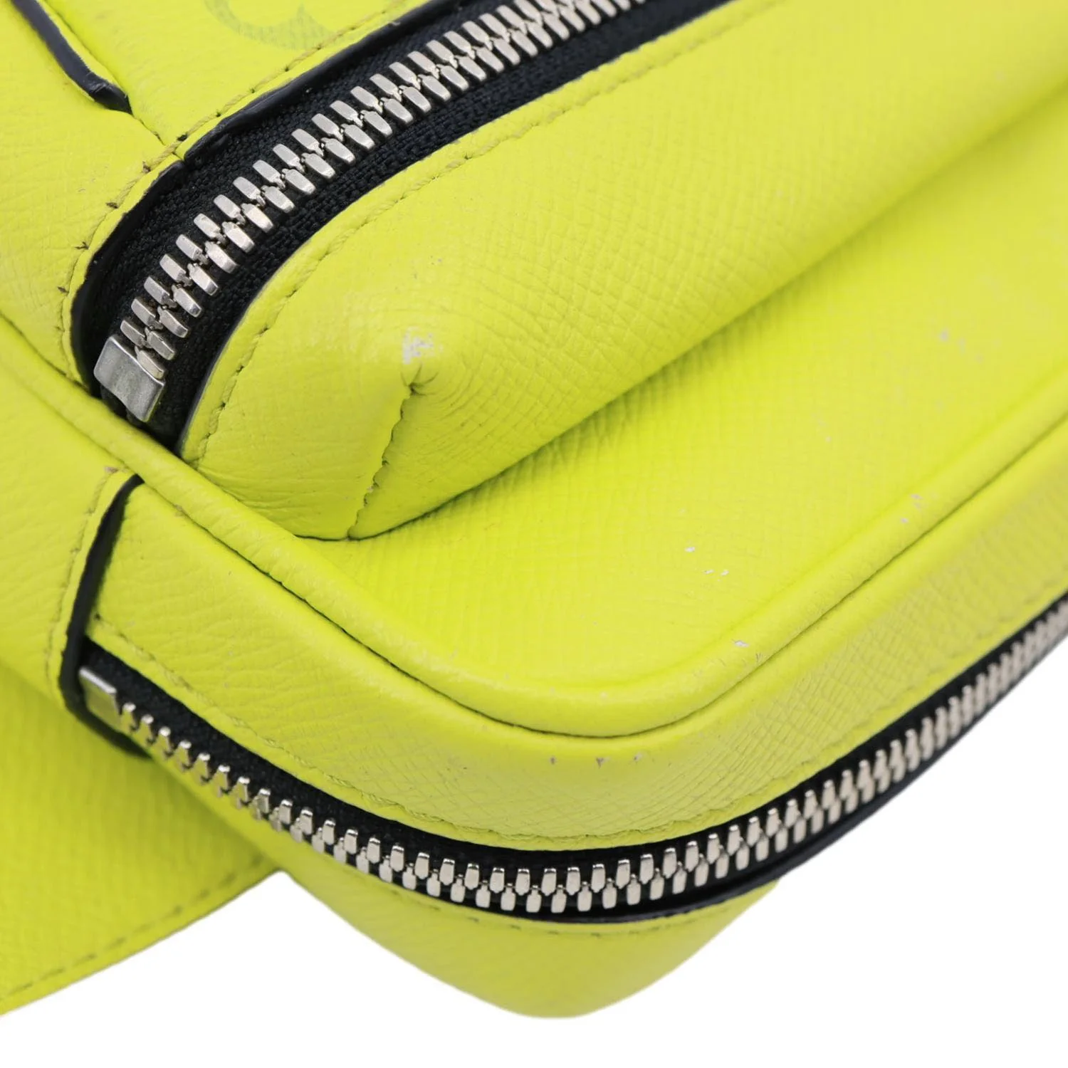 LOUIS VUITTON Outdoor Taigarama Bumbag Neon Yellow - Image 6