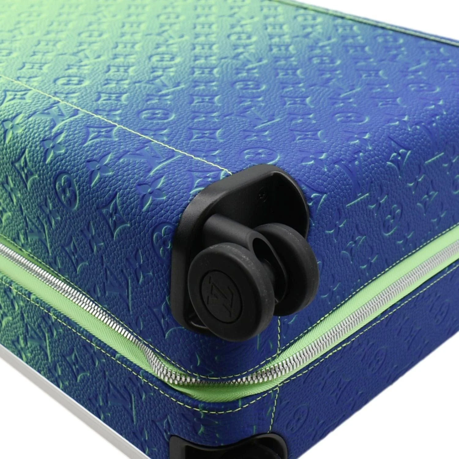LOUIS VUITTON Illusion Horizon 55 Monogram Taurillon Leather Rolling Suitcase Green - Image 9