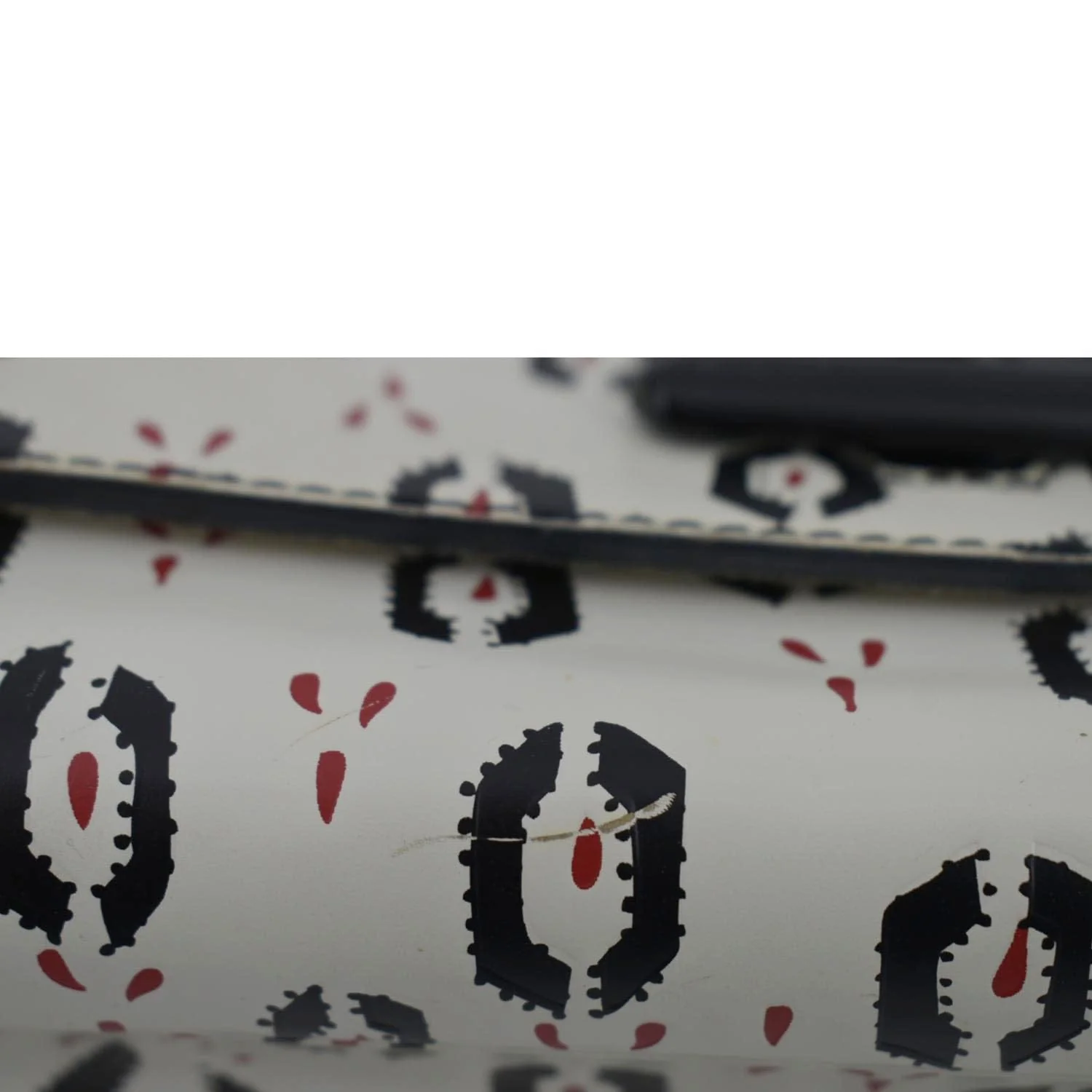 LOUIS VUITTON LV Twist Graphic MM Leather Shoulder Bag Black - Image 11