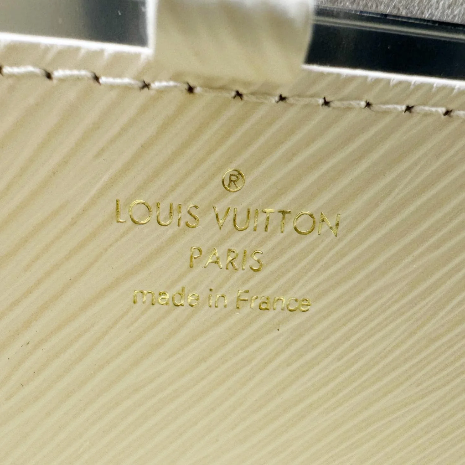 LOUIS VUITTON Twist MM Epi Leather Chain Shoulder Bag Off White - Image 15
