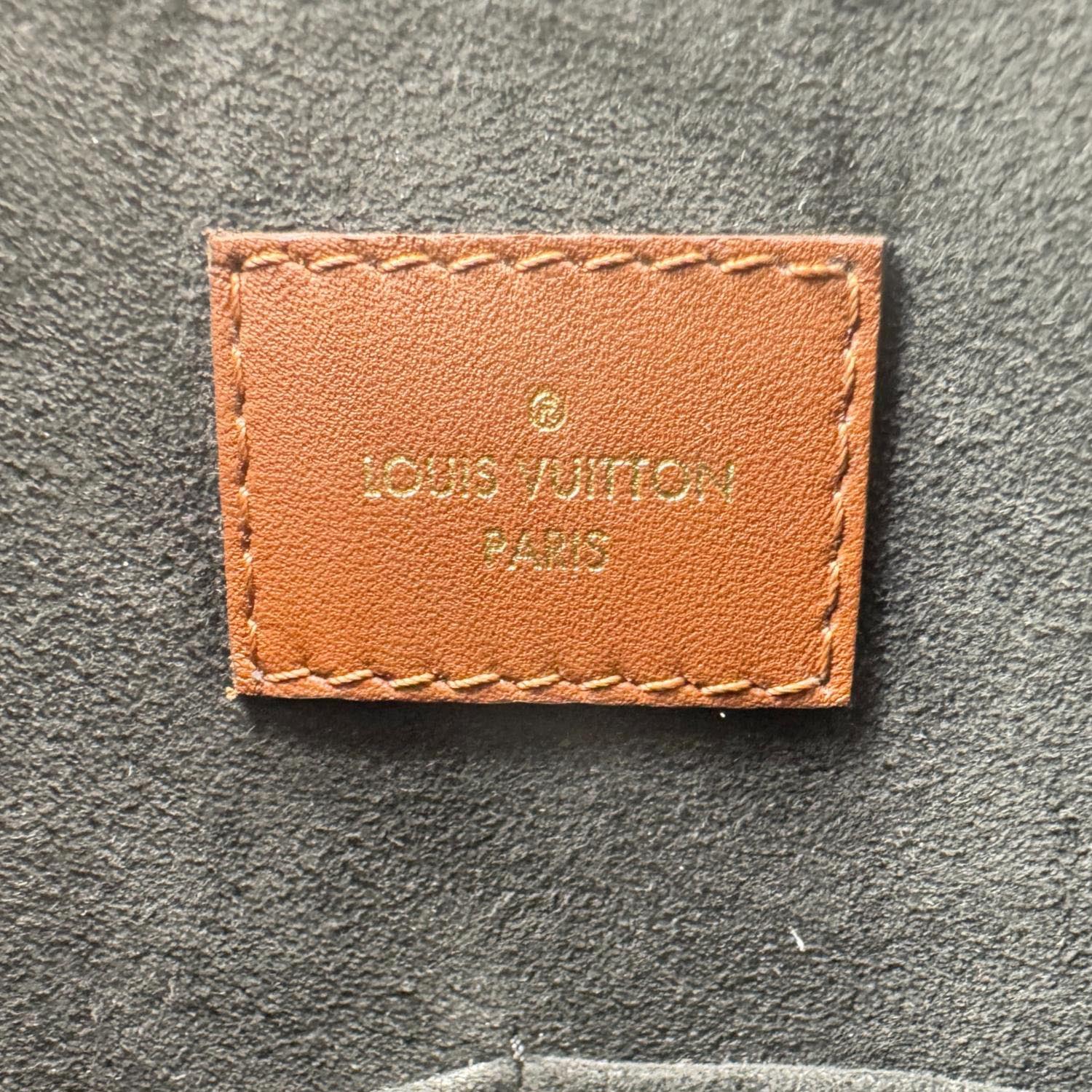 LOUIS VUITTON V MM Monogram Canvas Tote Bag Black - Image 16