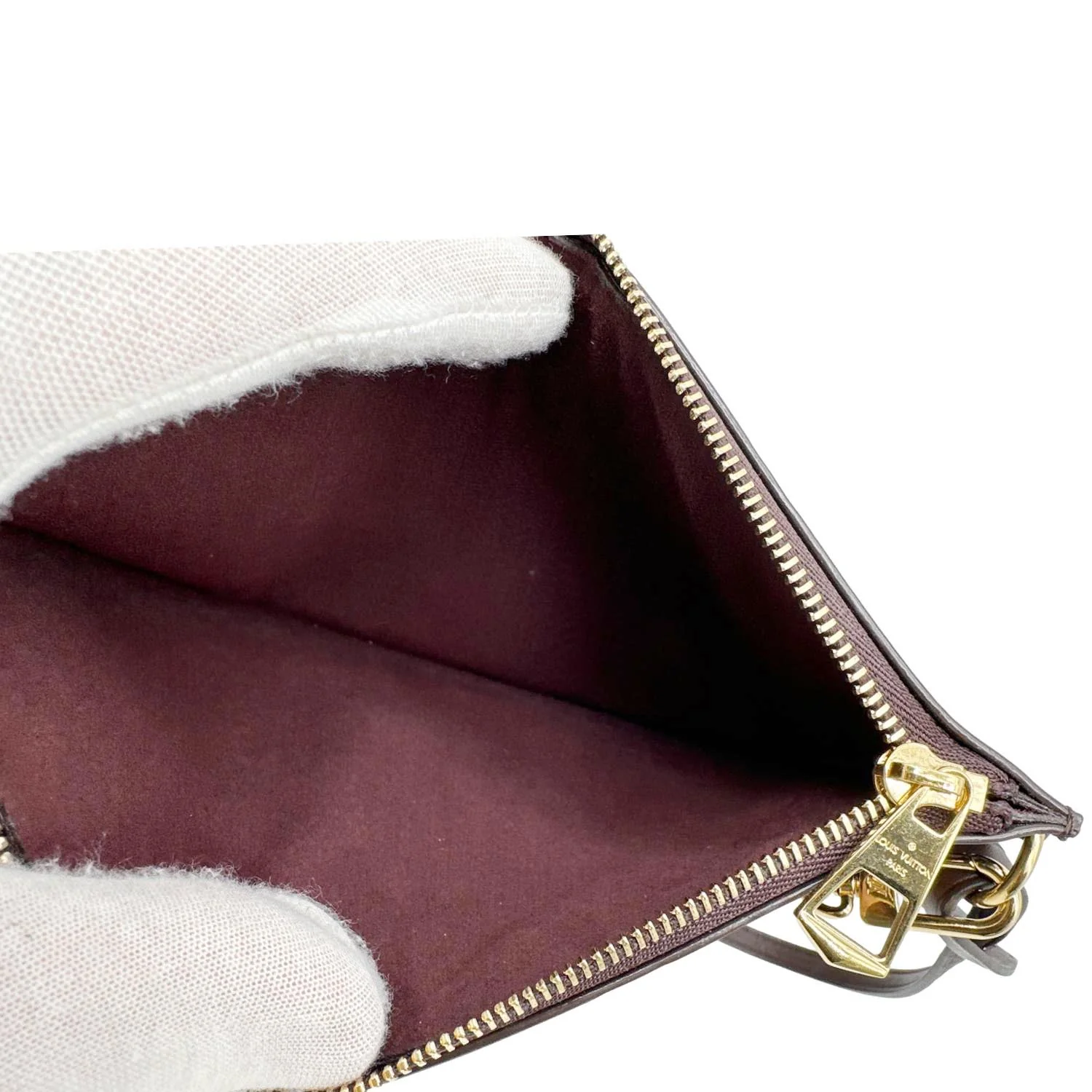 LOUIS VUITTON Monogram Vernis Wristlet Amarante - Image 10