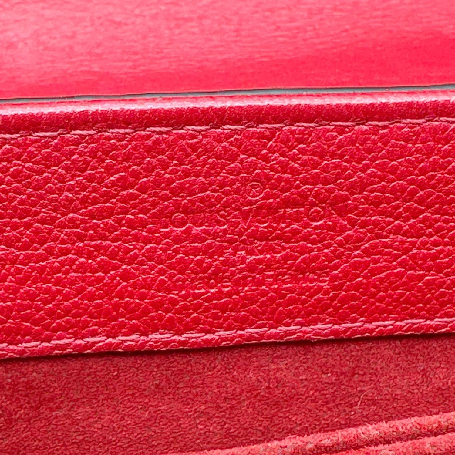 LOUIS VUITTON Very Chain Monogram Leather Chain Crossbody Bag Red - Image 11