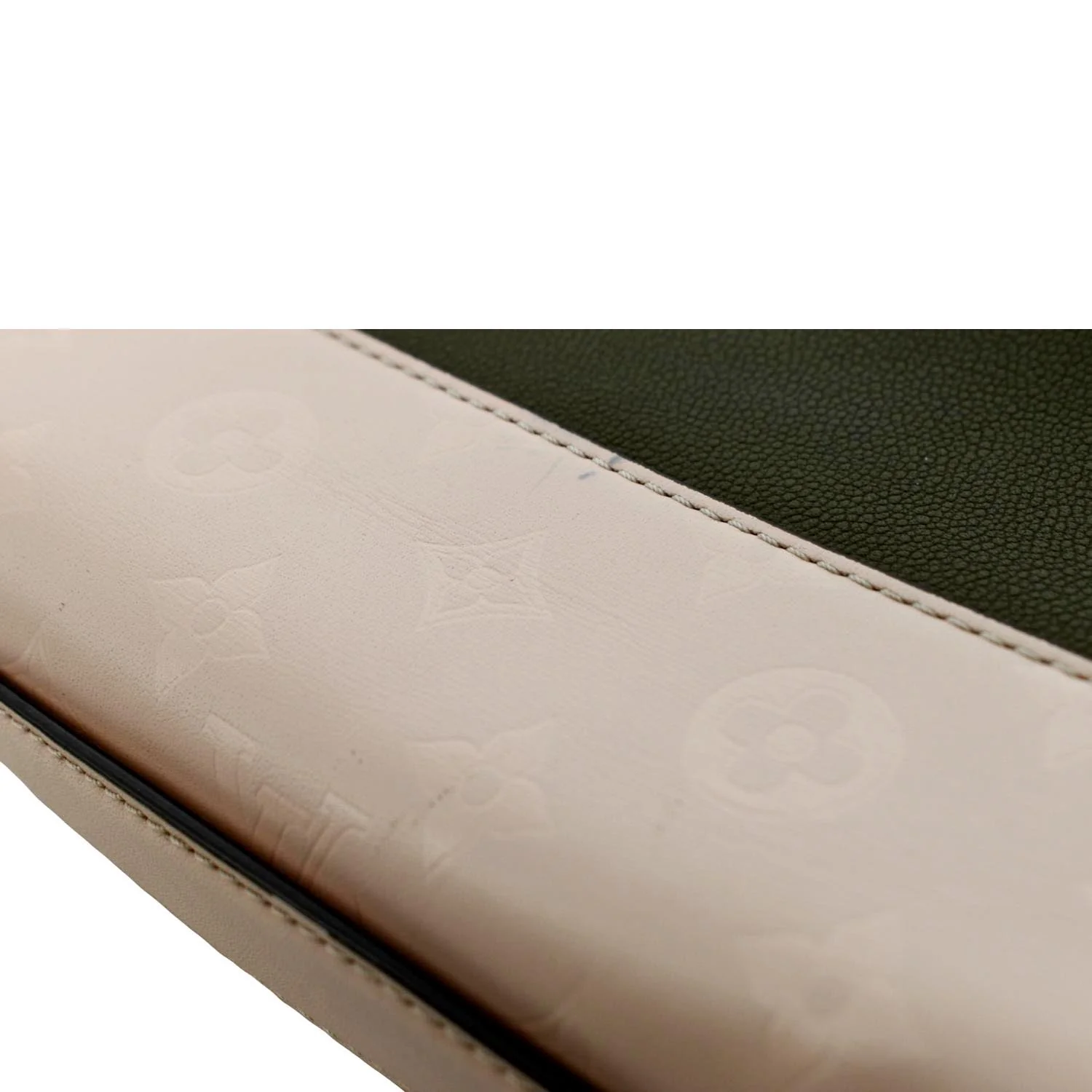 LOUIS VUITTON Very Calfskin Leather Saddle Shoulder Bag Khaki Green - Image 11