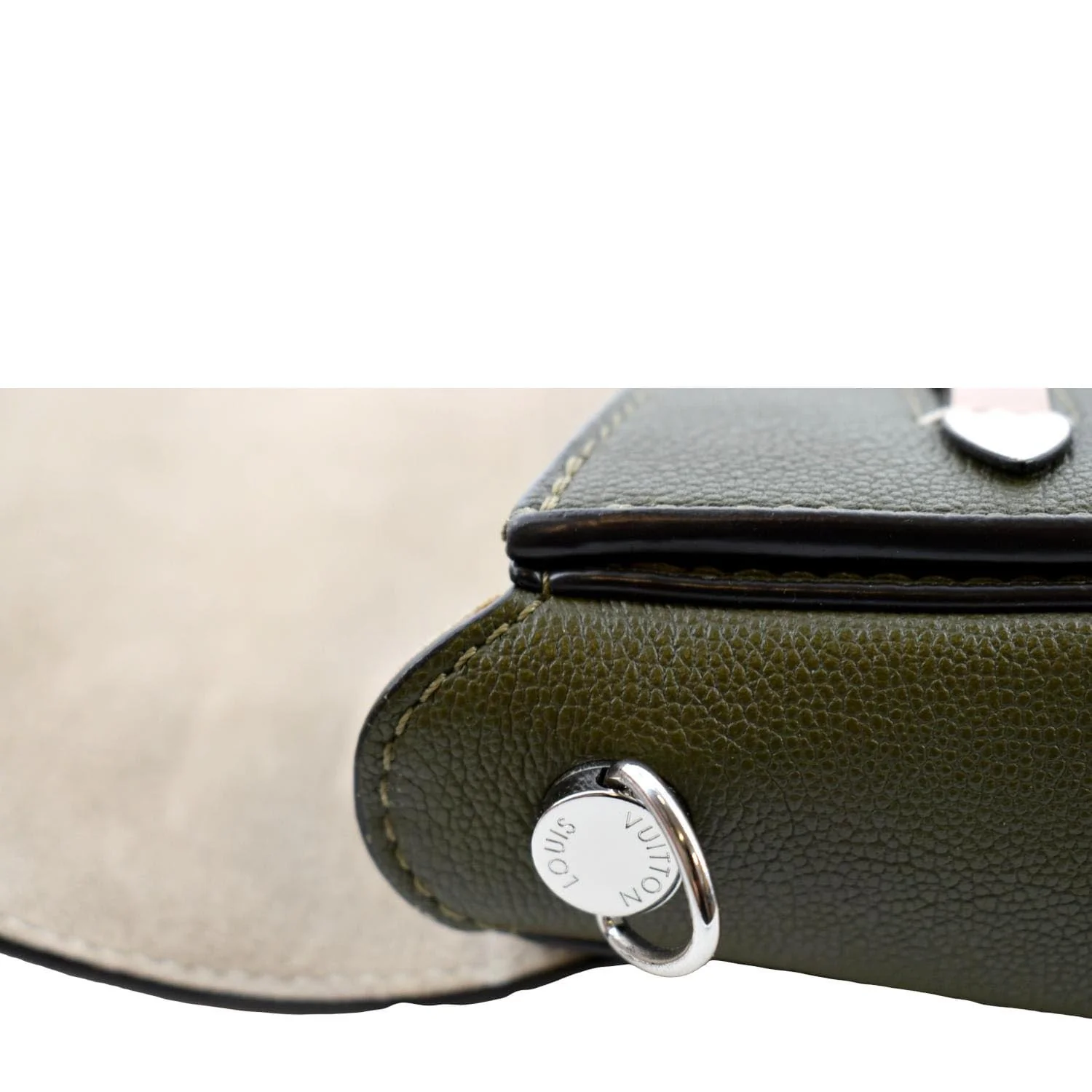 LOUIS VUITTON Very Calfskin Leather Saddle Shoulder Bag Khaki Green - Image 12