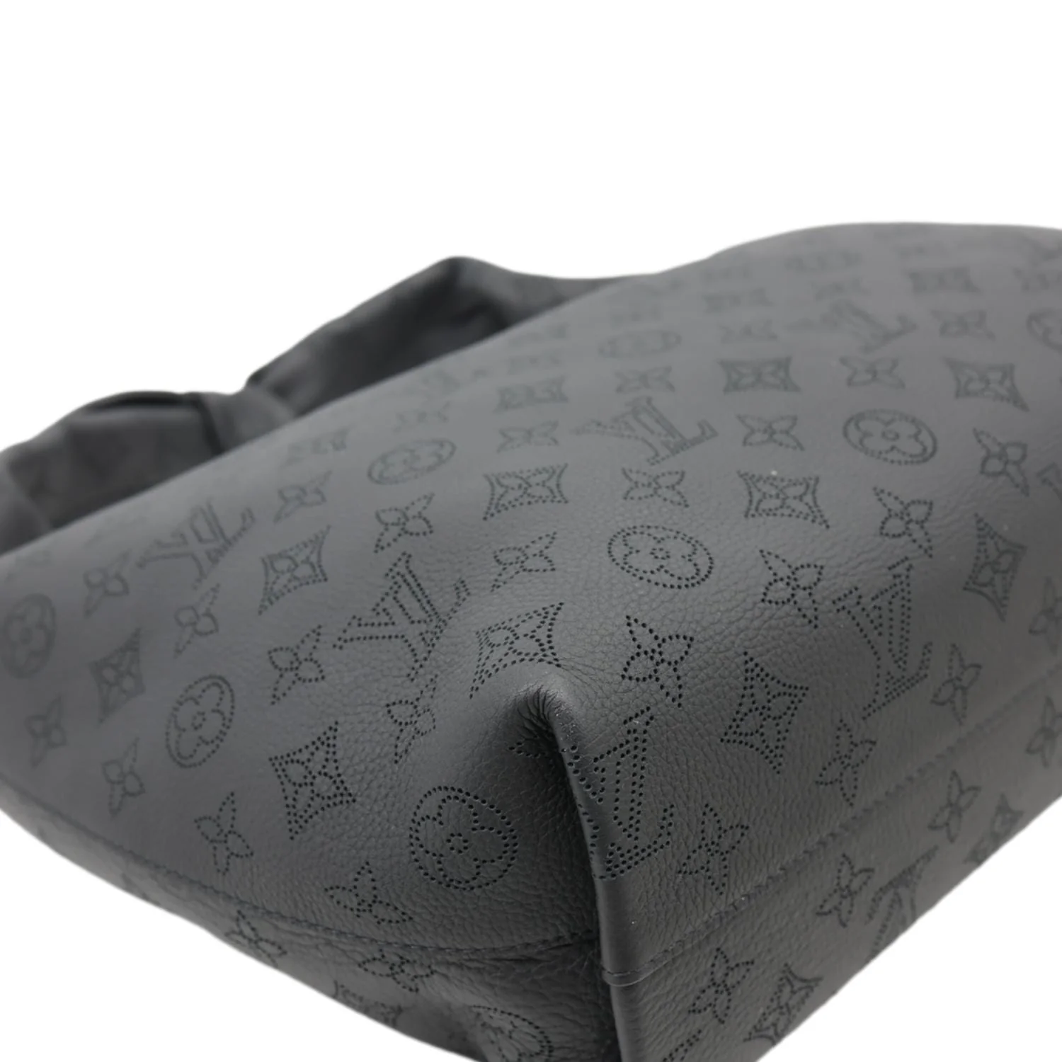 LOUIS VUITTON Why Knot MM Monogram Mahina Leather Hobo Bag Black - Image 9