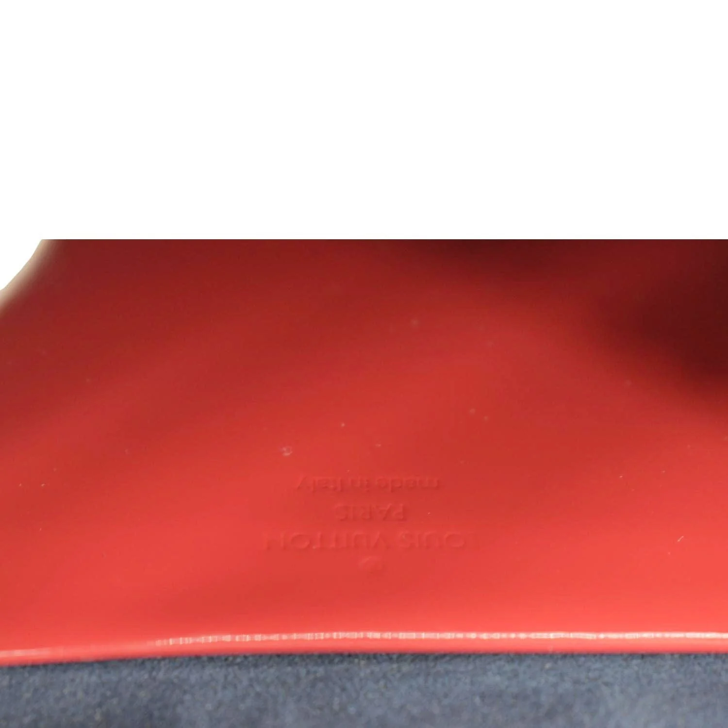 LOUIS VUITTON Wynwood Monogram Vernis Leather Crossbody Bag Red - Image 13