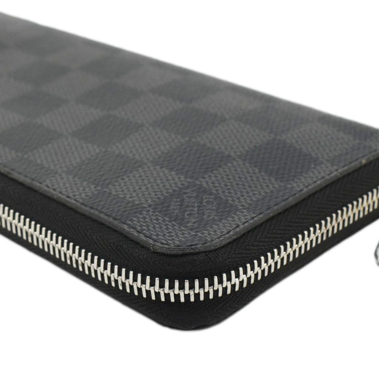 LOUIS VUITTON Damier Graphite Vertical Zippy Wallet Black - Image 9