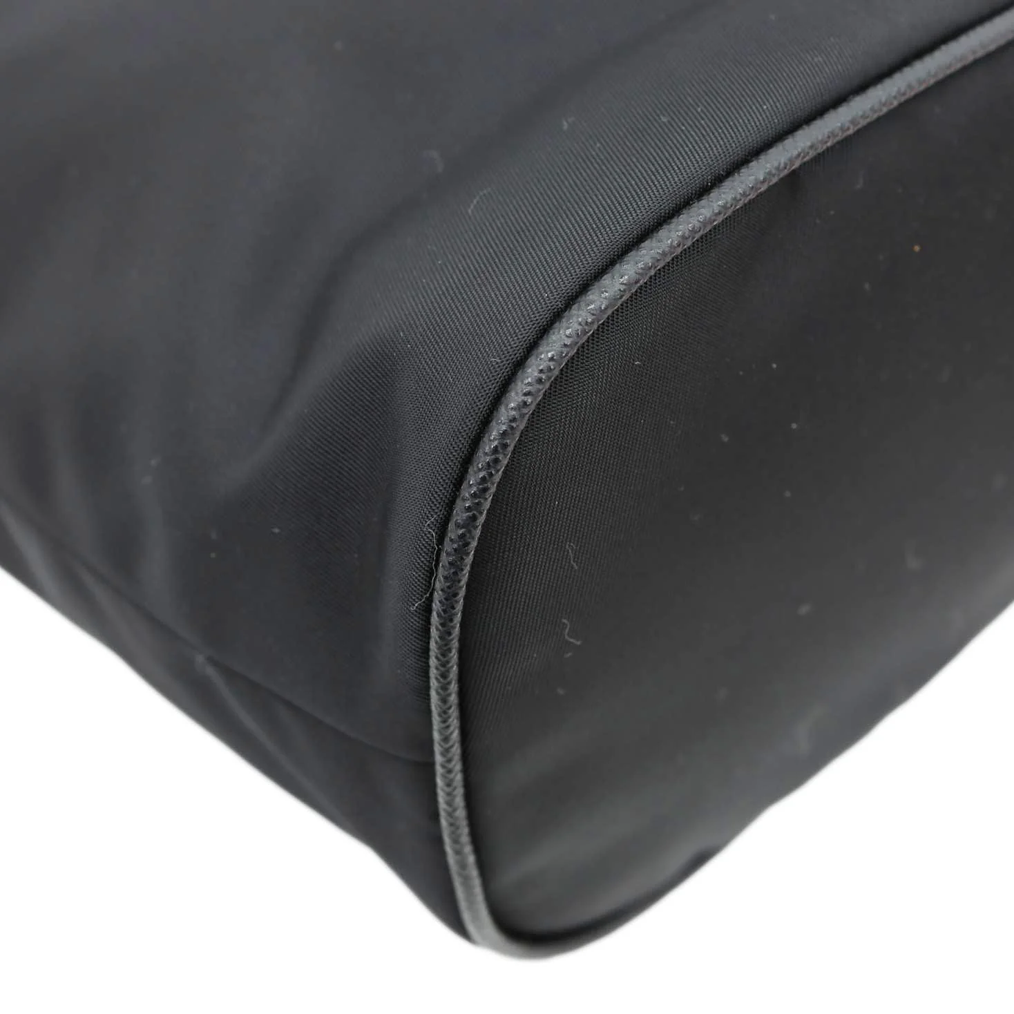 PRADA Re-Edition 1978 Mini Re-Nylon Bucket Bag Black - Image 8