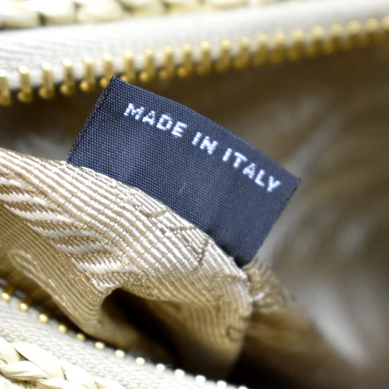 PRADA Re-Edition 2005 Raffia Shoulder Bag Beige - Image 13
