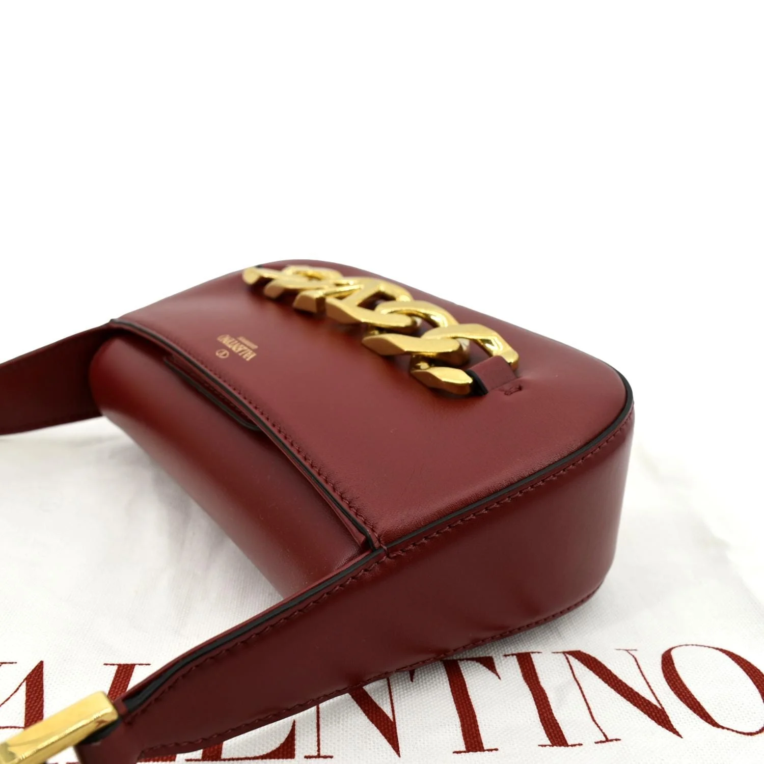 VALENTINO V Logo Chain Leather Shoulder Bag Red - Image 6