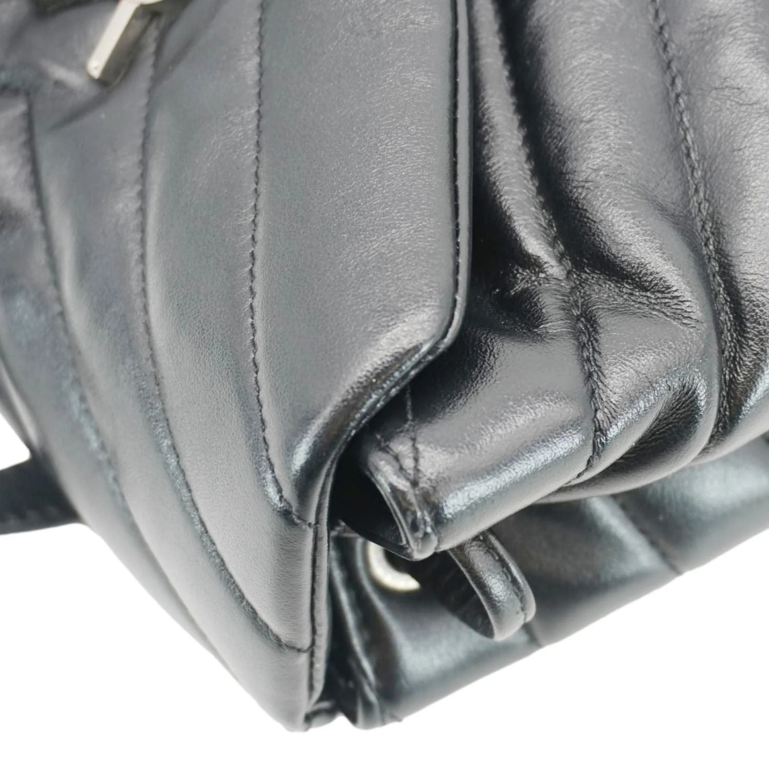 YVES SAINT LAURENT Loulou Small Monogram Calfskin Y Quilted Backpack Black - Image 7