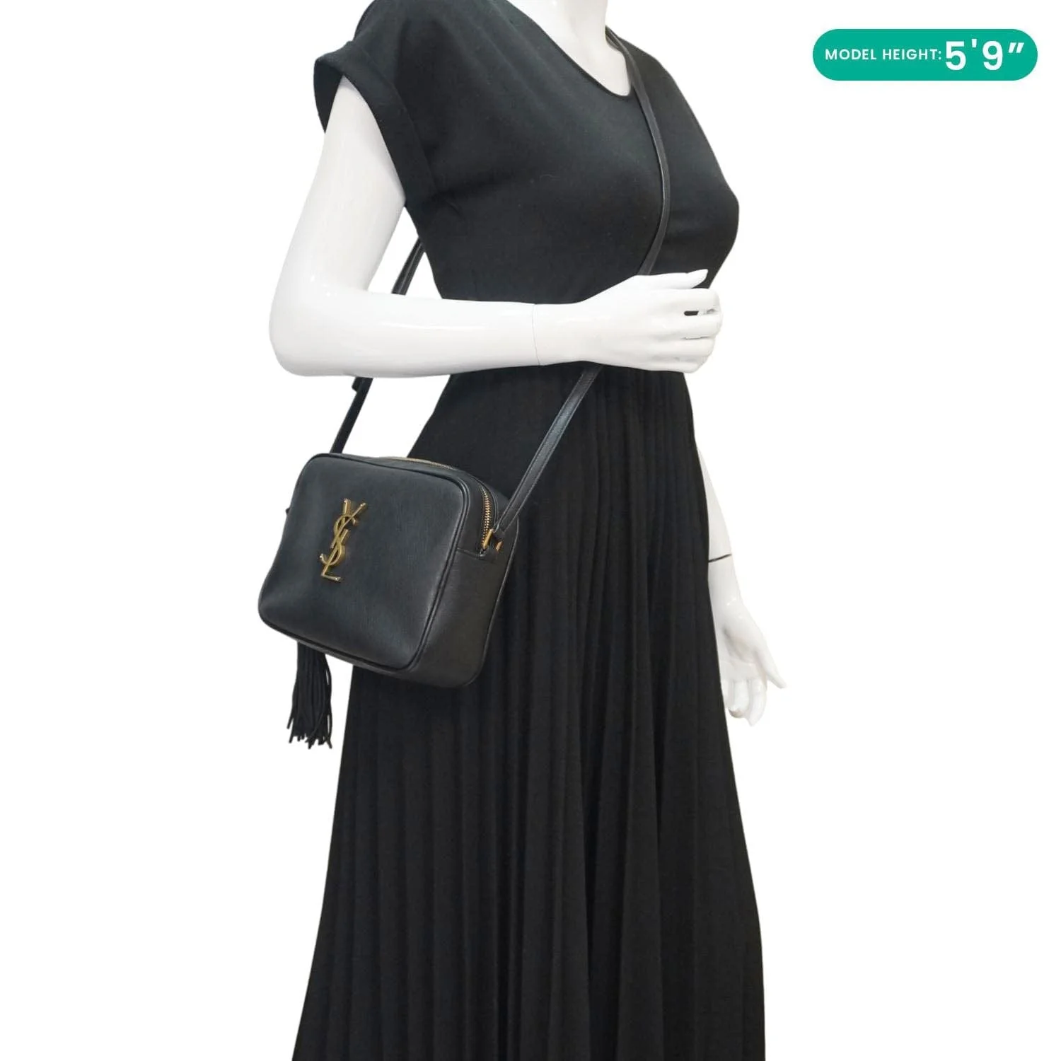 YVES SAINT LAURENT Lou Grained Leather Camera Crossbody Bag Black - Image 2