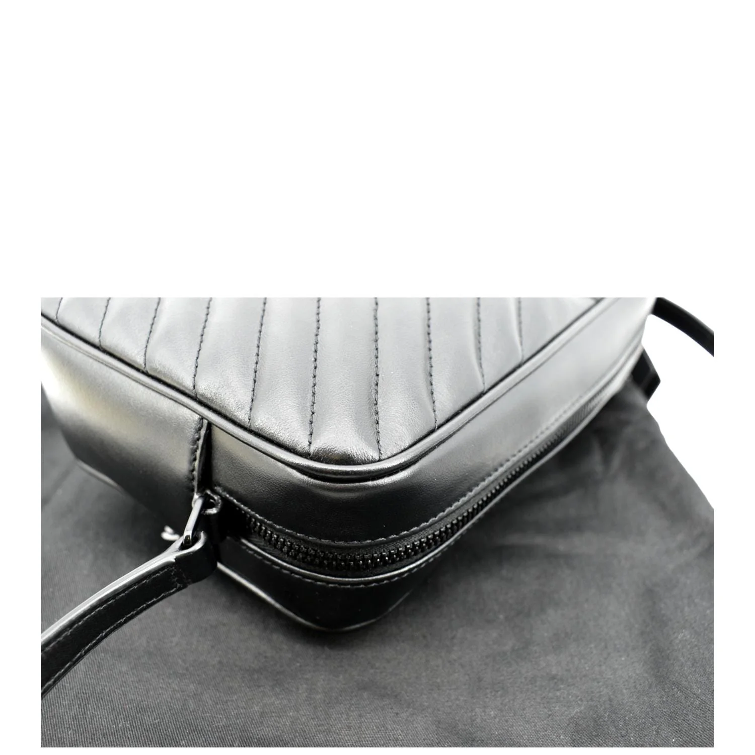 YVES SAINT LAURENT Lou Chevron Leather Camera Crossbody Bag Black - Image 7