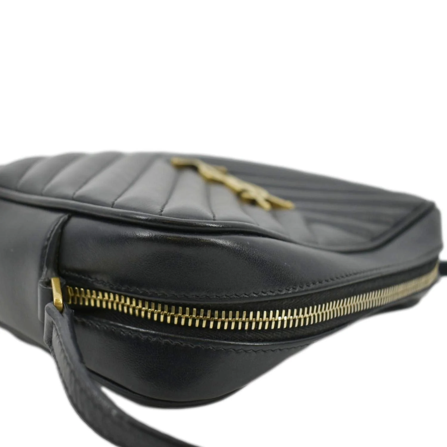 YVES SAINT LAURENT Lou Chevron Leather Camera Crossbody Bag Black - Image 6