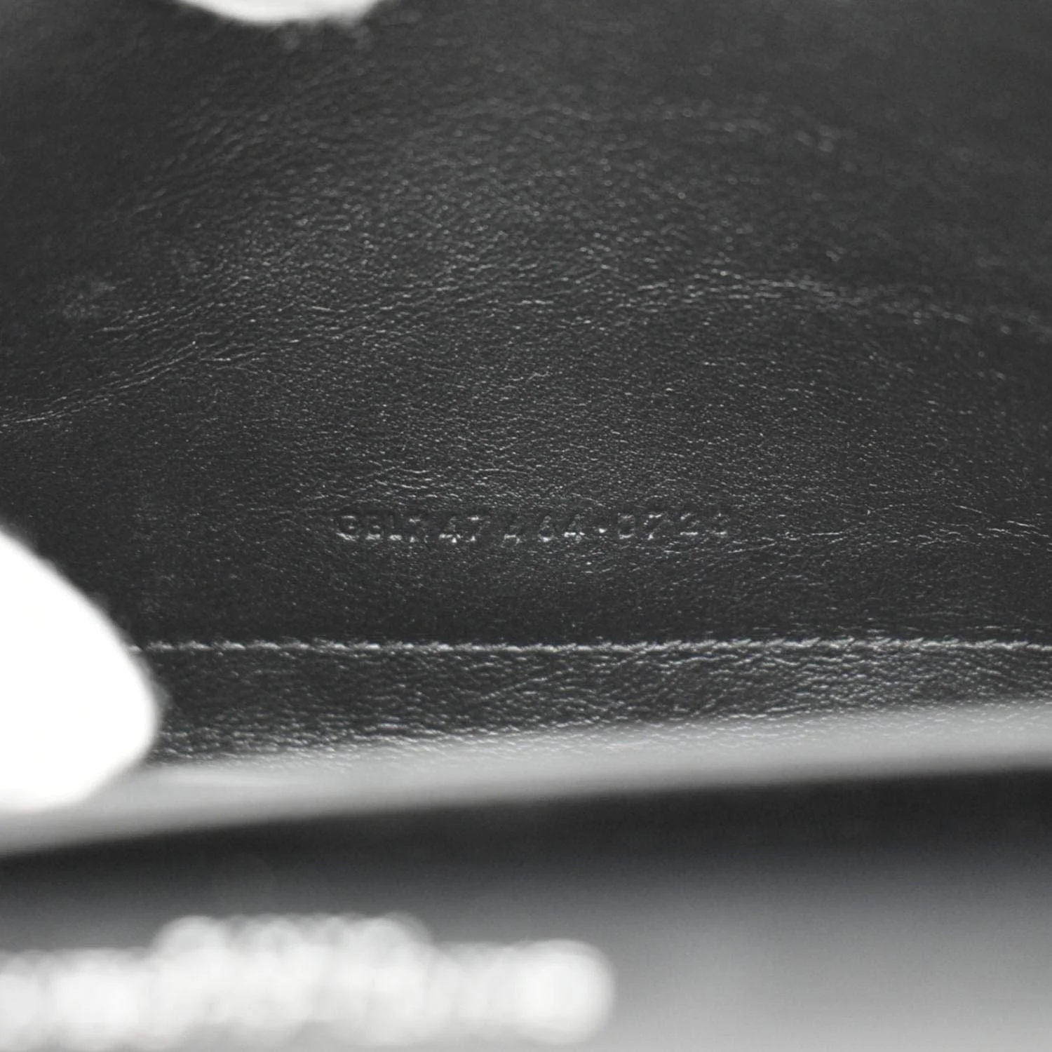 YVES SAINT LAURENT Cassandre Patent Leather Chain Wallet Black - Image 13