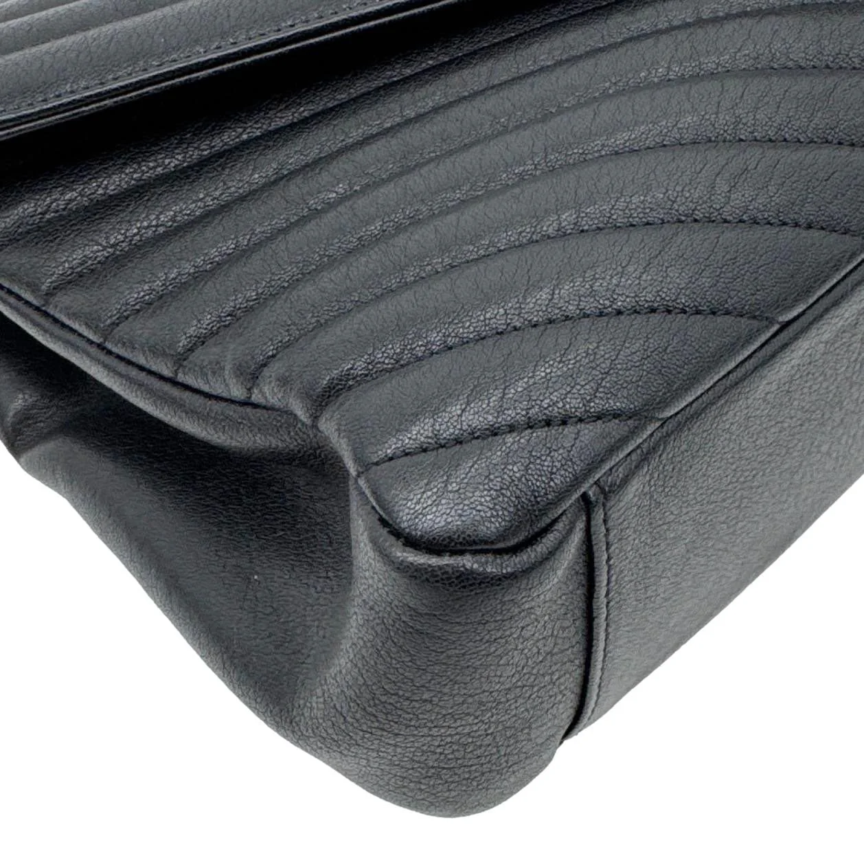 YVES SAINT LAURENT College Large Monogram Chevron Leather Crossbody Bag Black - Image 9