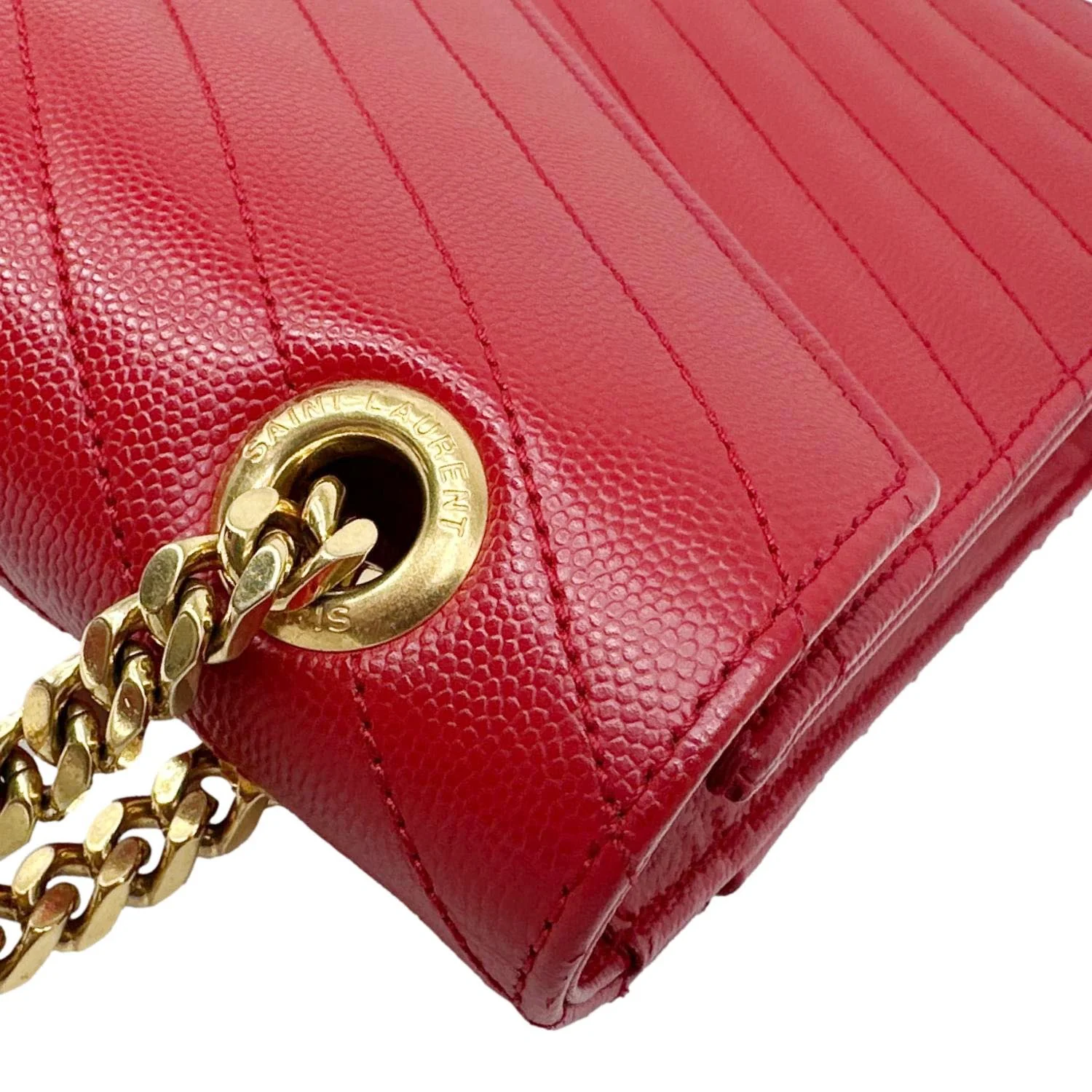 YVES SAINT LAURENT Envelope Flap Large Grain De Poudre Crossbody Bag Red - Image 6