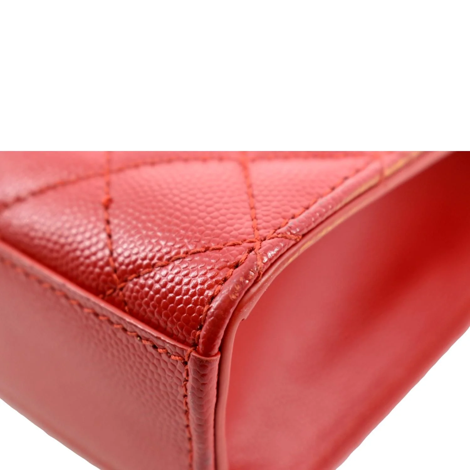 YVES SAINT LAURENT Envelope Flap Matelasse Leather Shoulder Bag Red - Image 9