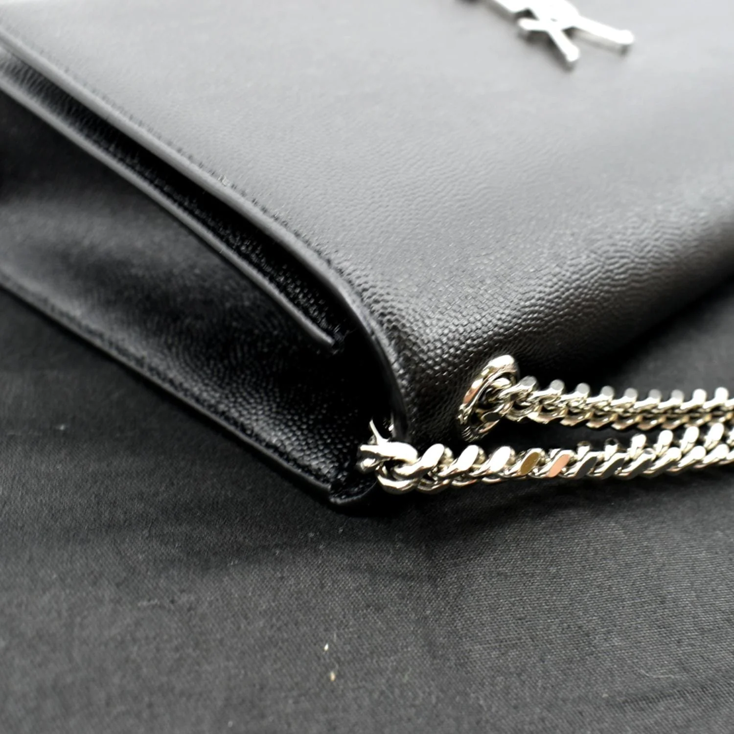 YVES SAINT LAURENT Kate Medium Grain De Poudre Leather Crossbody Bag Black - Image 6