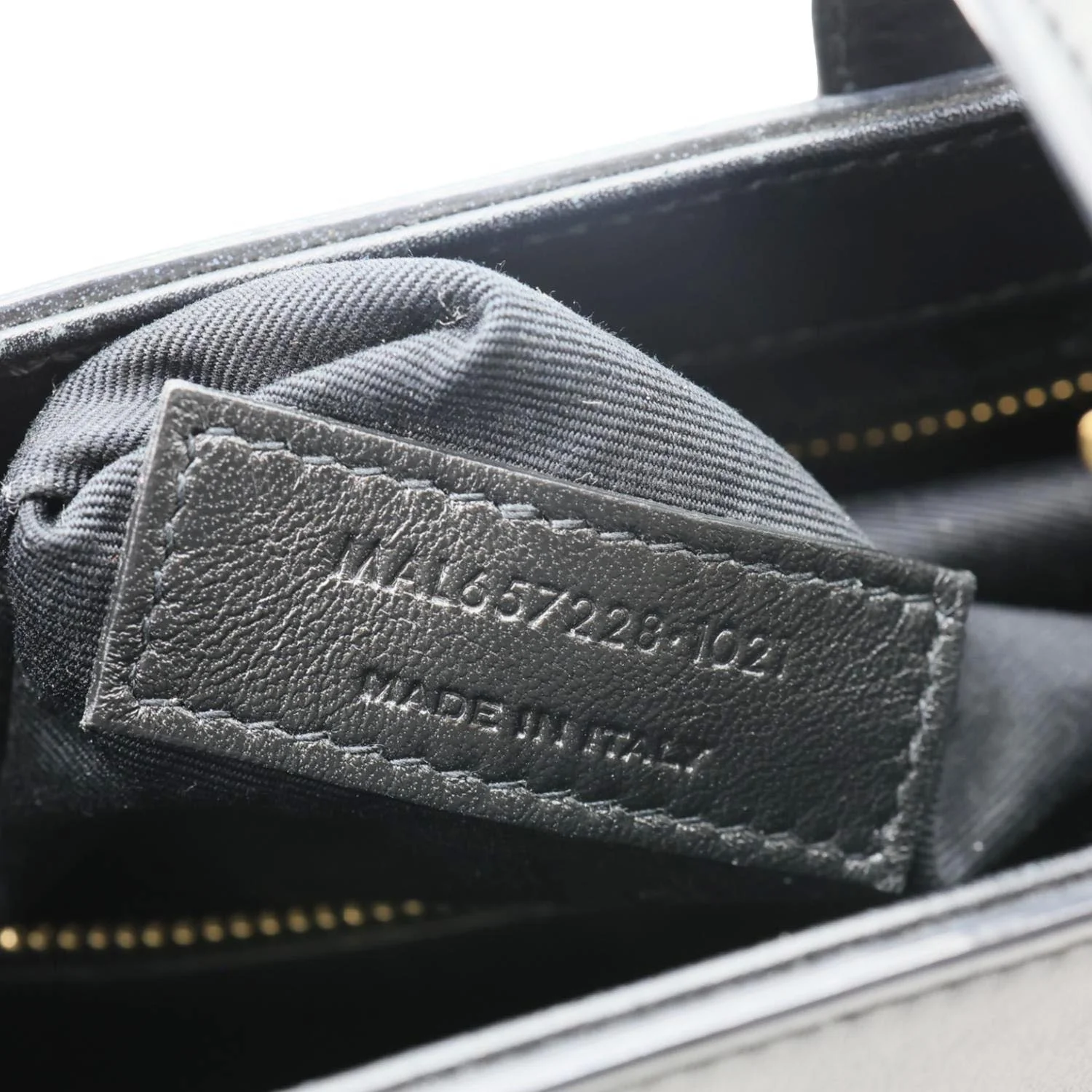 YVES SAINT LAURENT Le 5 à 7 Smooth Leather Shoulder Bag Black - Image 14