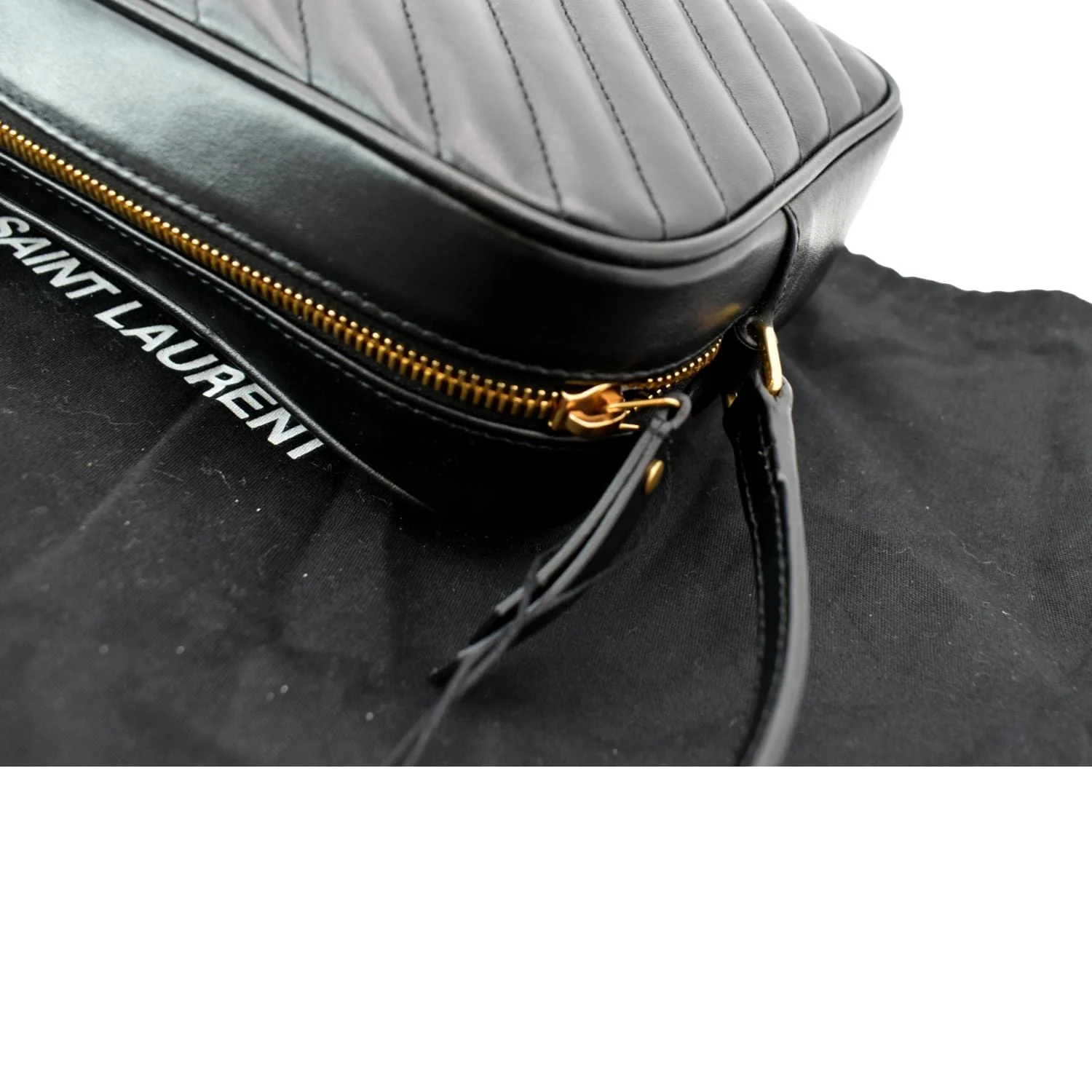 YVES SAINT LAURENT Lou Chevron Leather Camera Crossbody Bag Black - Image 5