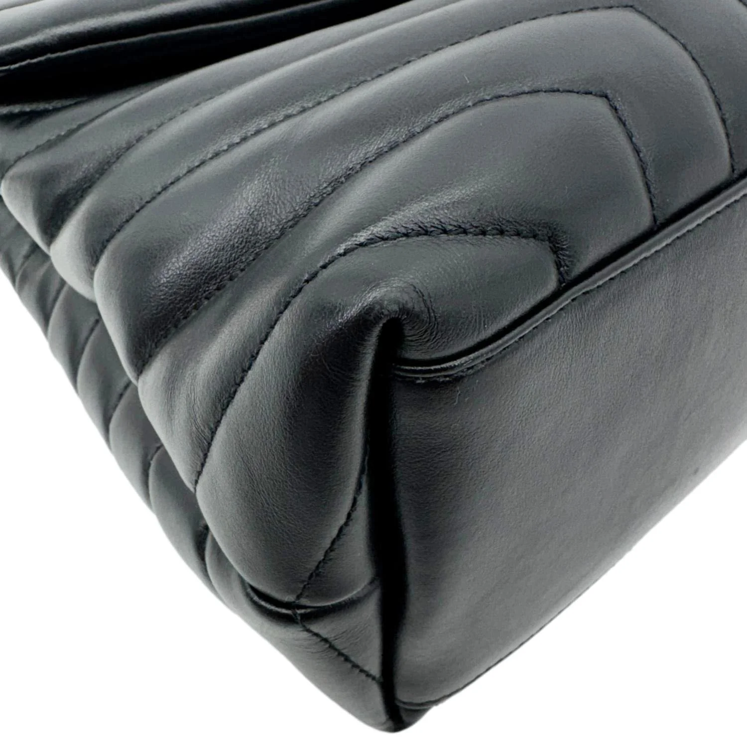 YVES SAINT LAURENT Loulou Medium Quilted Leather Crossbody Bag Black - Image 9