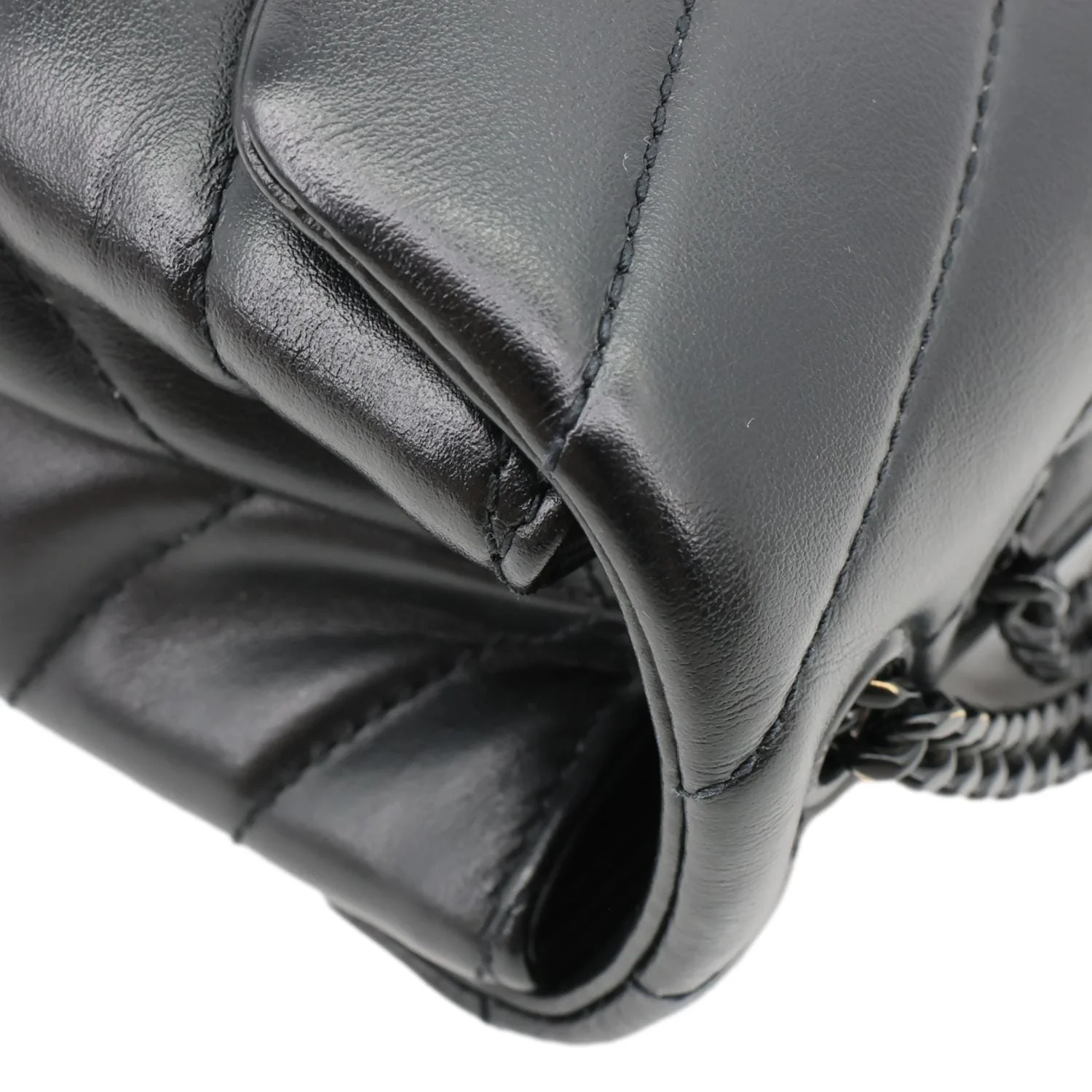 YVES SAINT LAURENT Loulou Quilted Calfskin Leather Shoulder Bag Black - Image 5