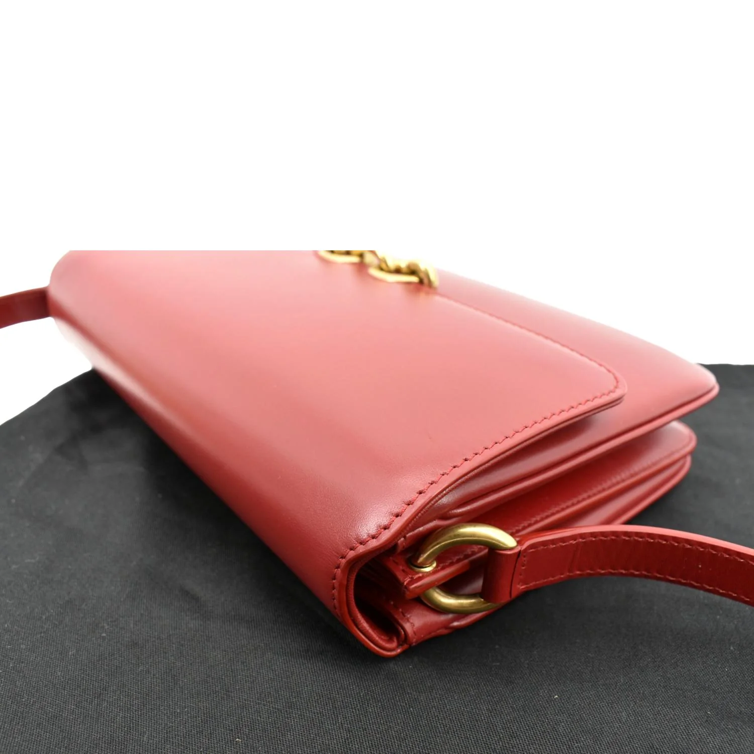 YVES SAINT LAURENT Le Maillon Smooth Leather Shoulder Bag Red - Image 5