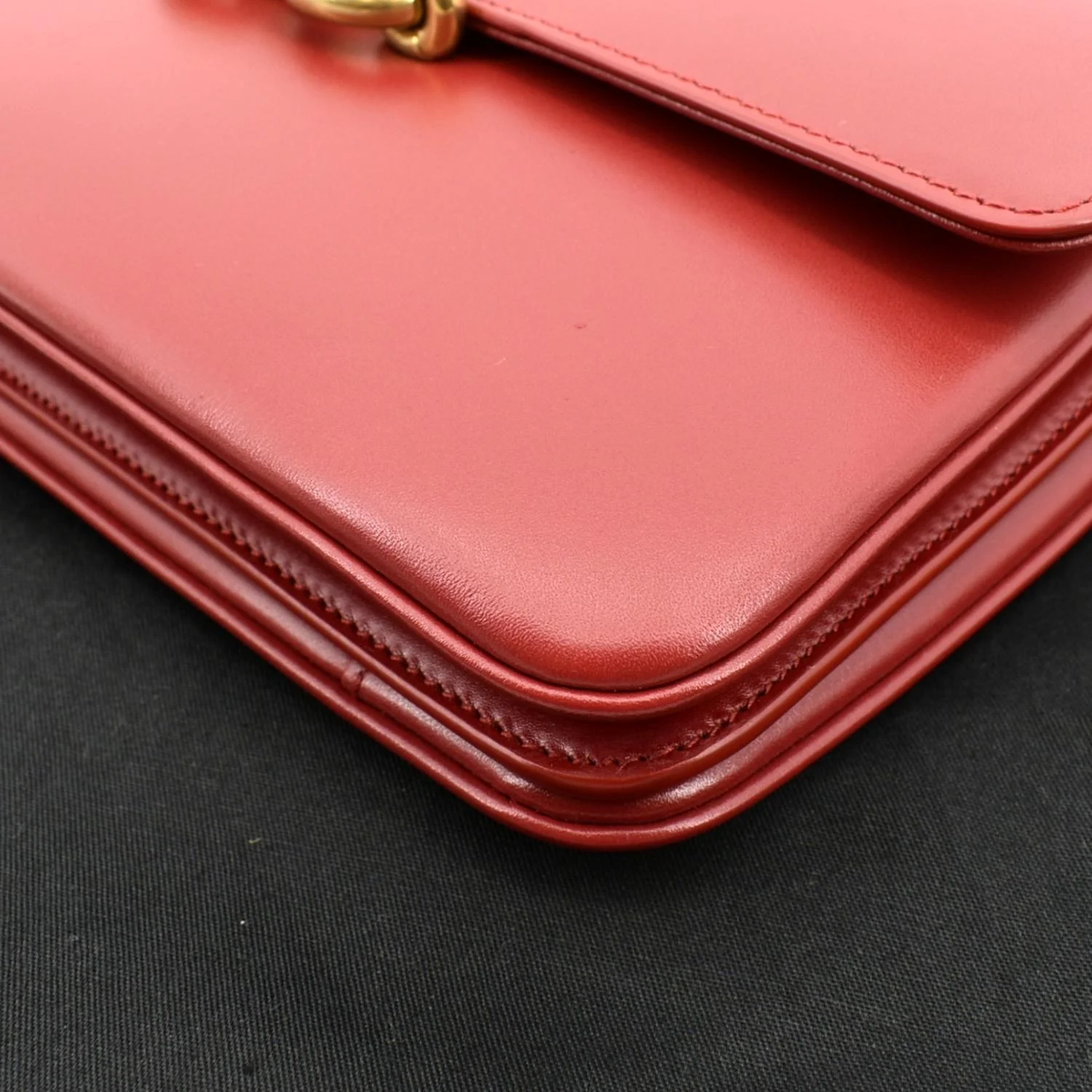 YVES SAINT LAURENT Le Maillon Smooth Leather Shoulder Bag Red - Image 7