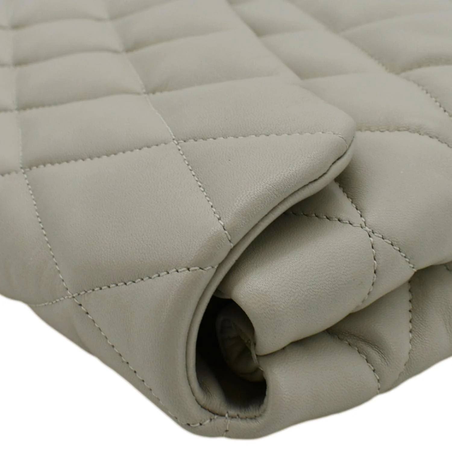 YVES SAINT LAURENT Sade Puffer Quilted Leather Envelope Clutch Off White - Image 7