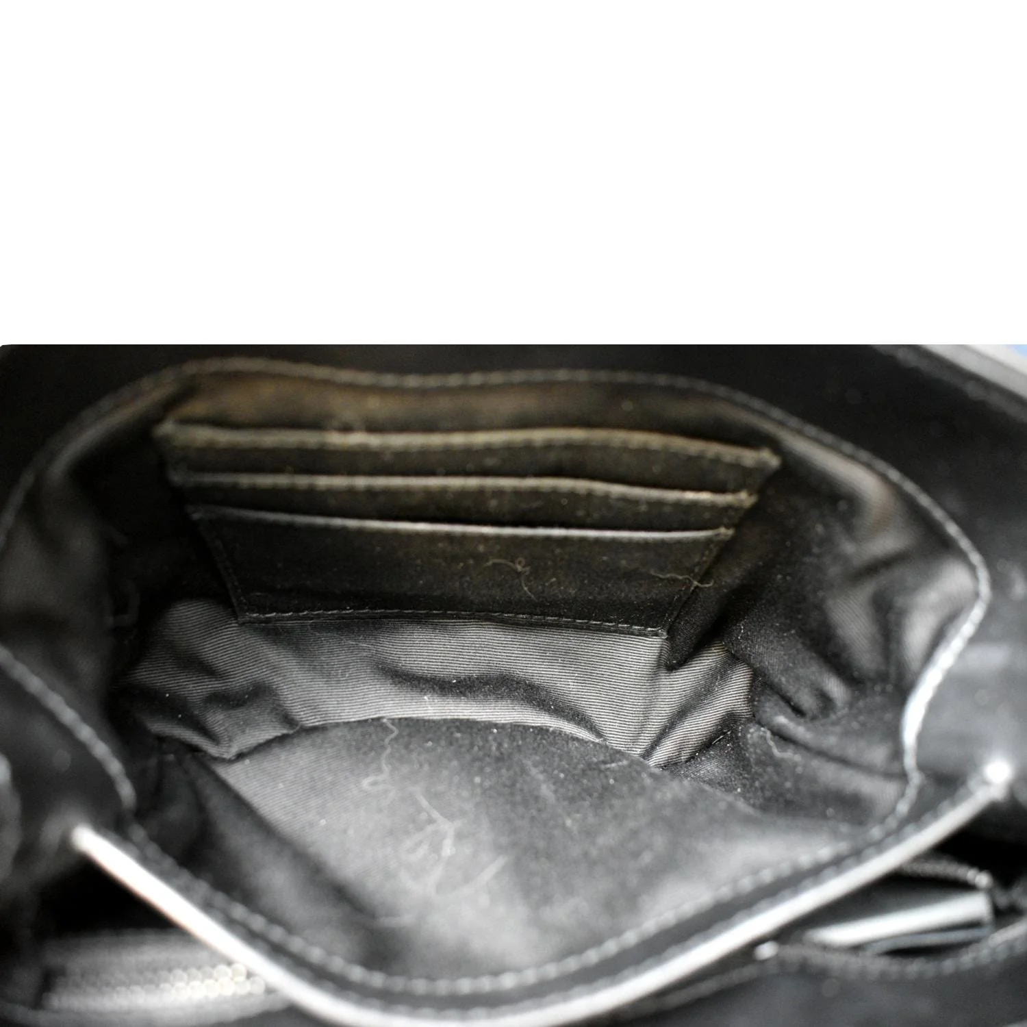YVES SAINT LAURENT Loulou Toy Matelasse Leather Crossbody Bag Black - Image 10