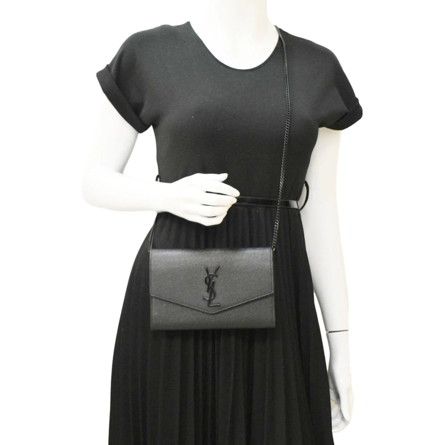 YVES SAINT LAURENT Uptown Grain De Poudre Embossed Leather Crossbody Chain Wallet Black - Image 12