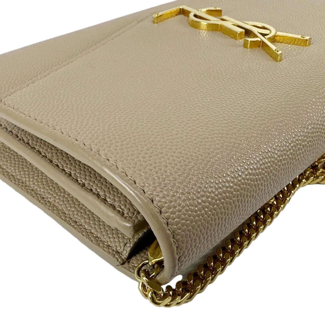 YVES SAINT LAURENT Uptown Grain De Poudre Leather Chain Wallet Cream - Image 6