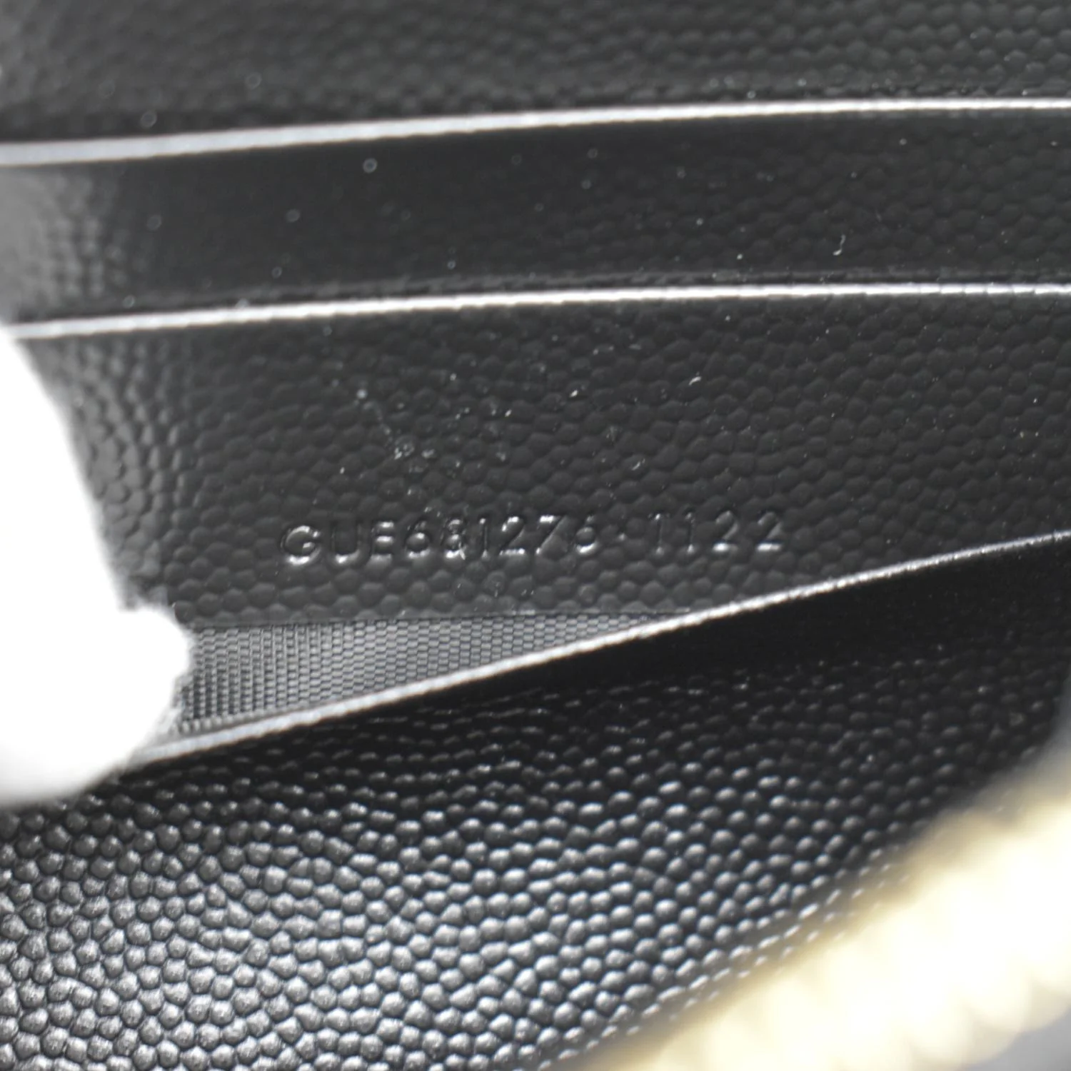 YVES SAINT LAURENT Grain De Poudre Embossed Leather Wallet Black - Image 13