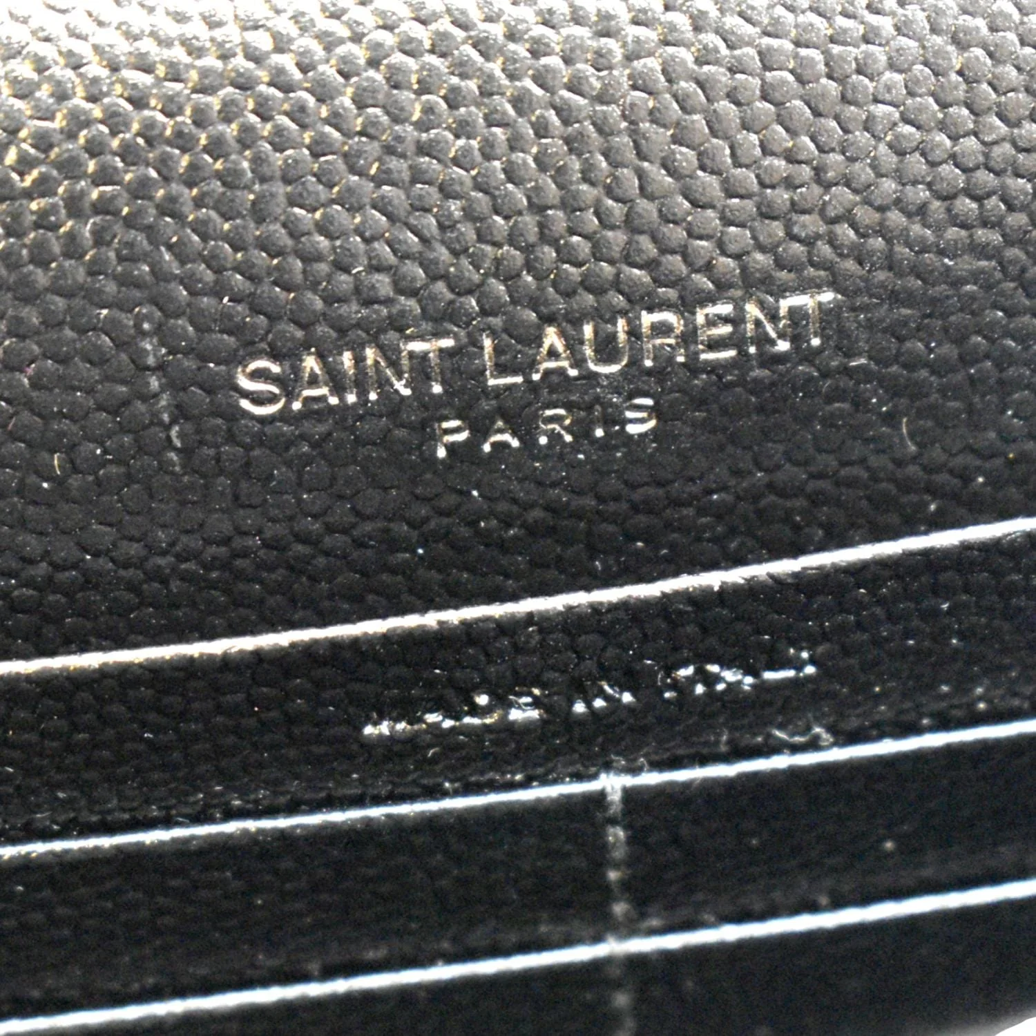YVES SAINT LAURENT Cassandre Grain De Poudre Embossed Leather Chain Envelope Bag Black - Image 12