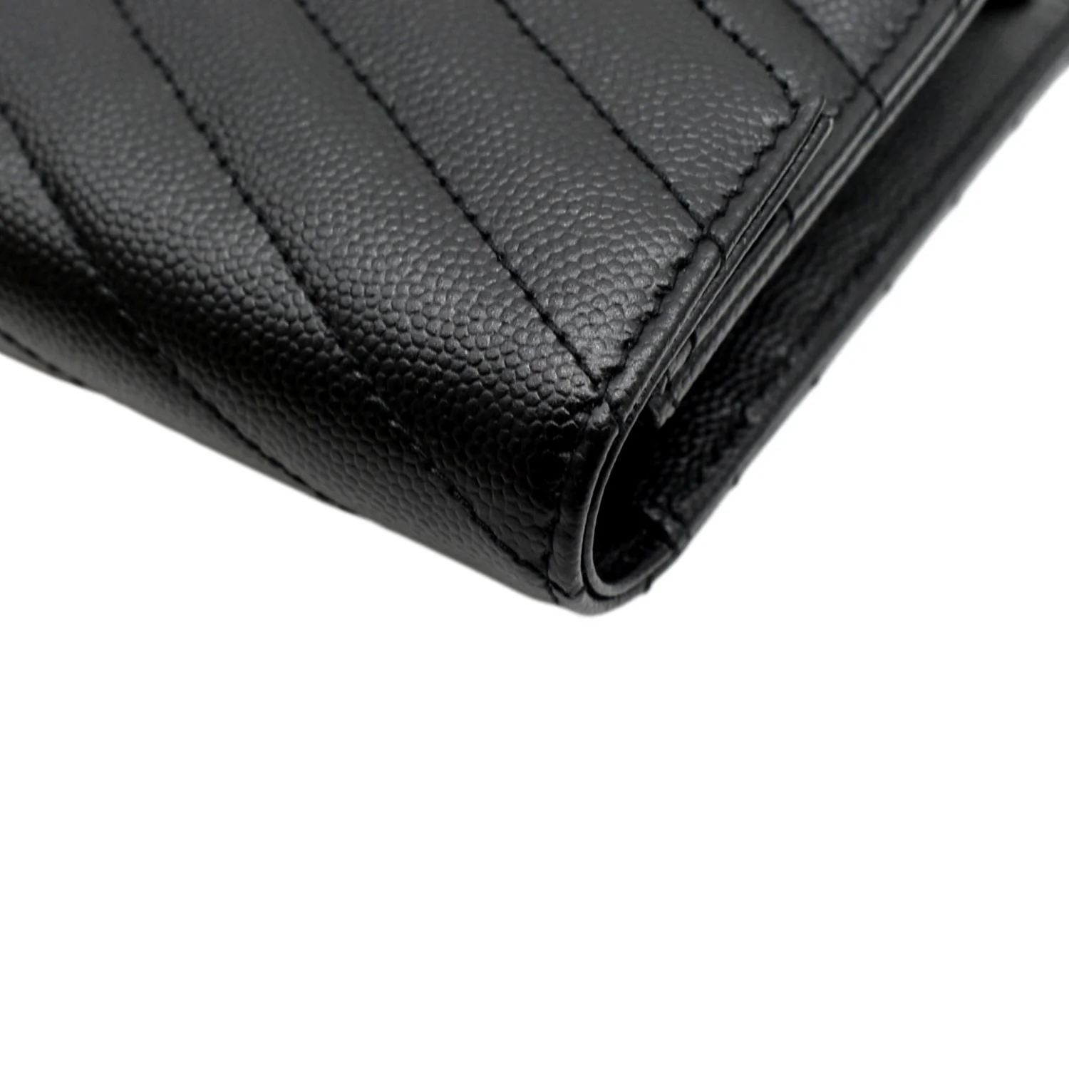 YVES SAINT LAURENT Cassandre Grain De Poudre Embossed Leather Chain Envelope Bag Black - Image 7